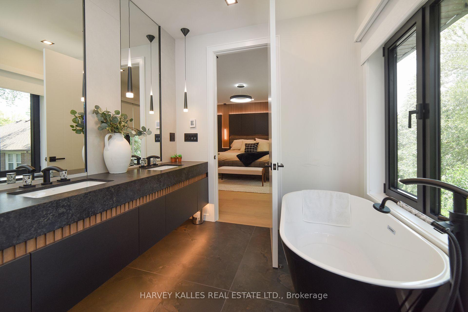 110 Mona Drive, Toronto