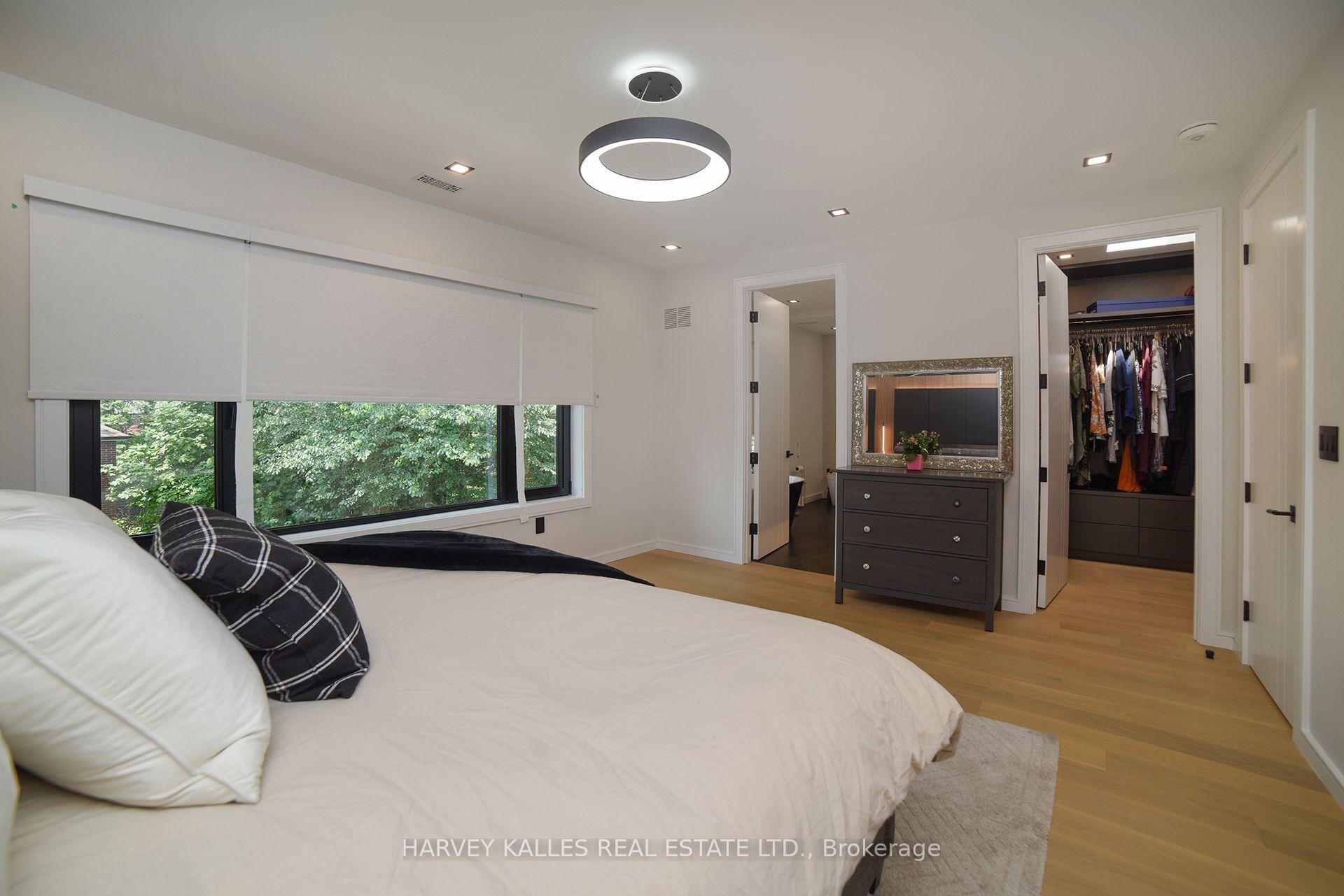 110 Mona Drive, Toronto