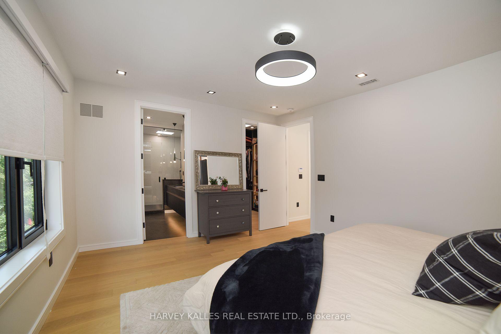 110 Mona Drive, Toronto