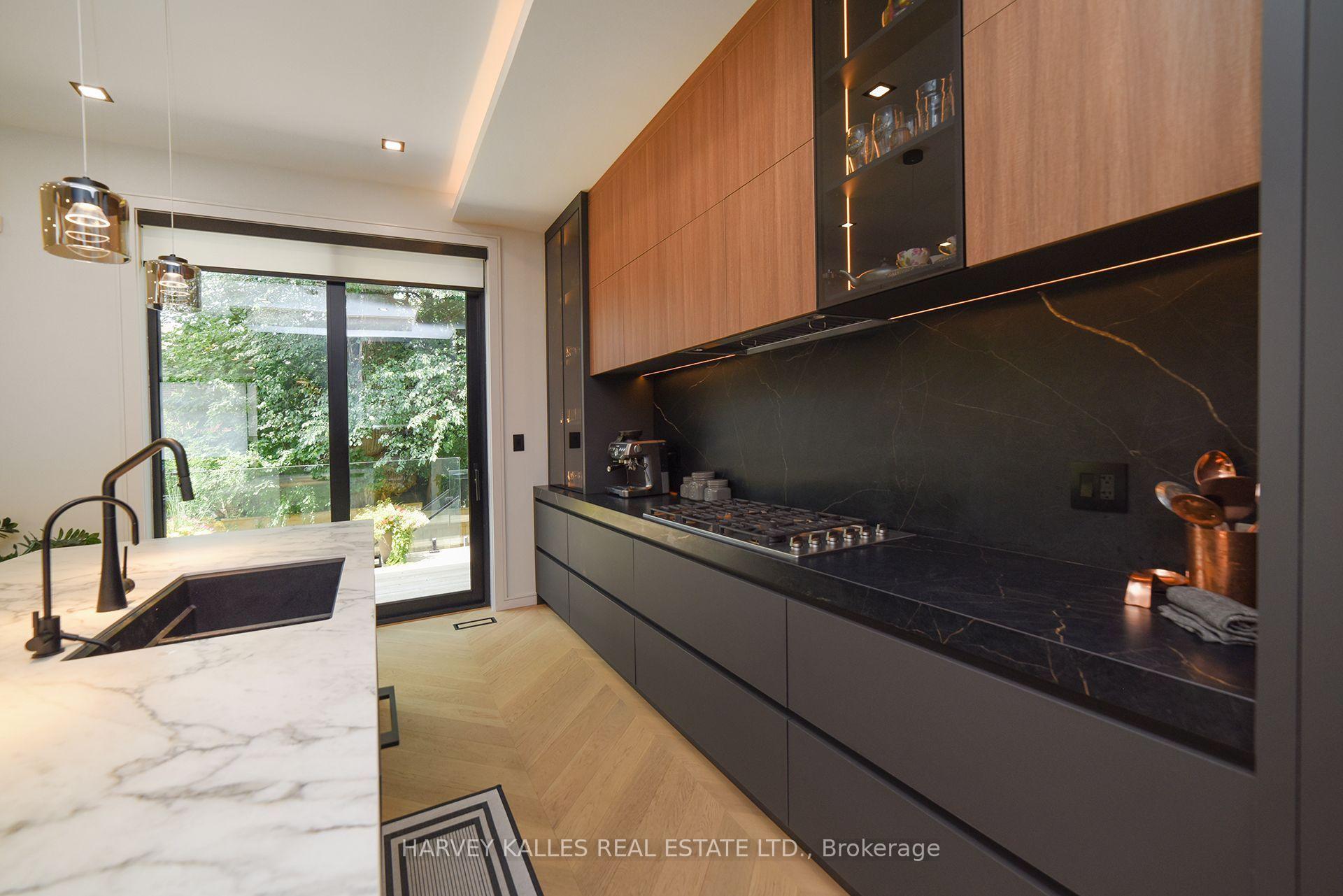 110 Mona Drive, Toronto