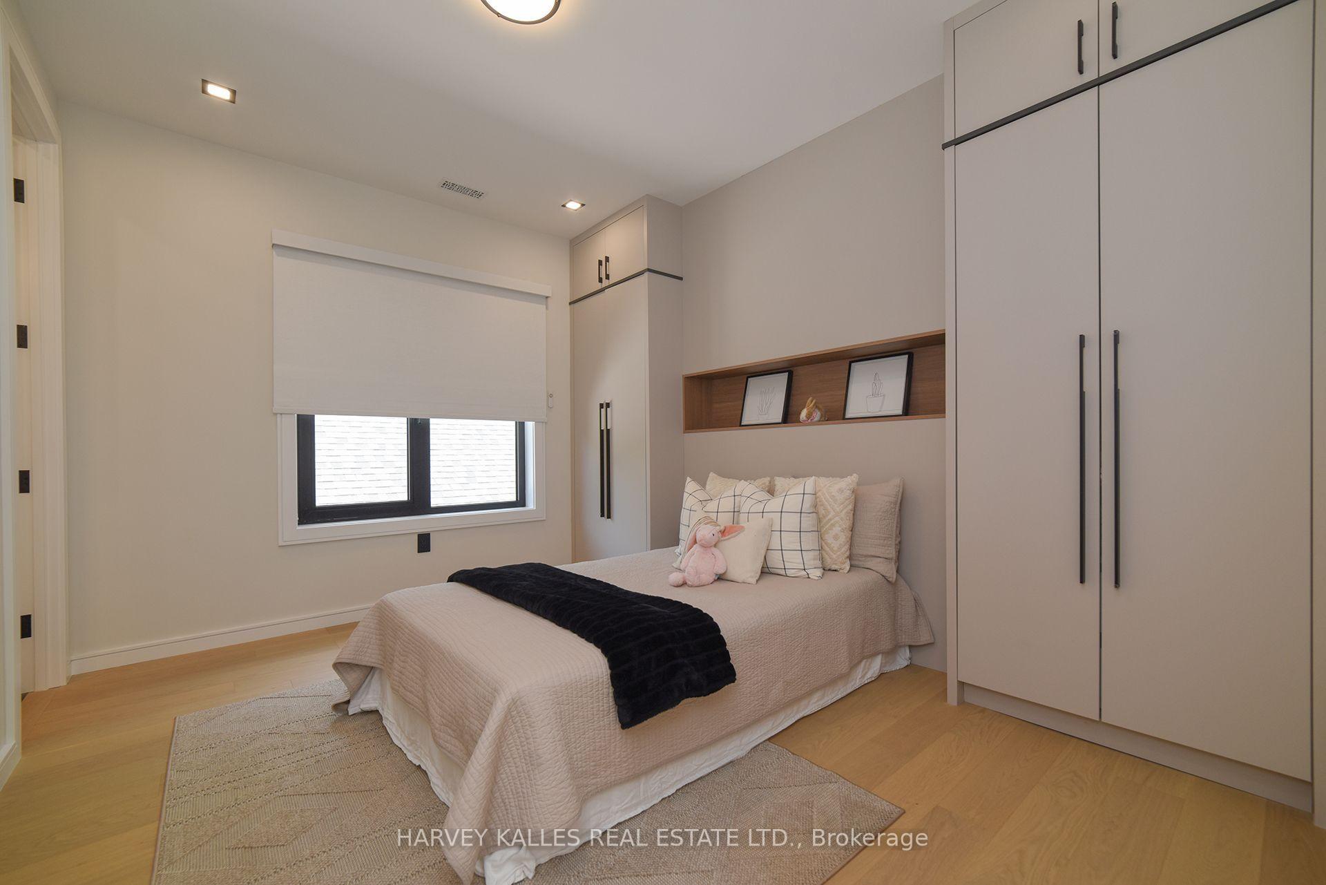 110 Mona Drive, Toronto