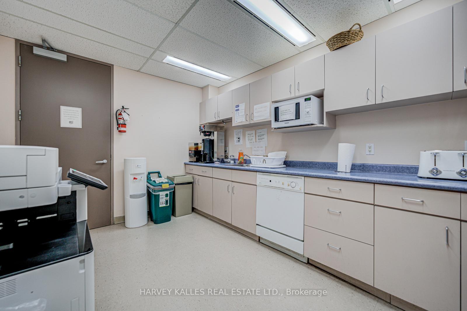 45 Sheppard Avenue E 935, Toronto Unit: 935