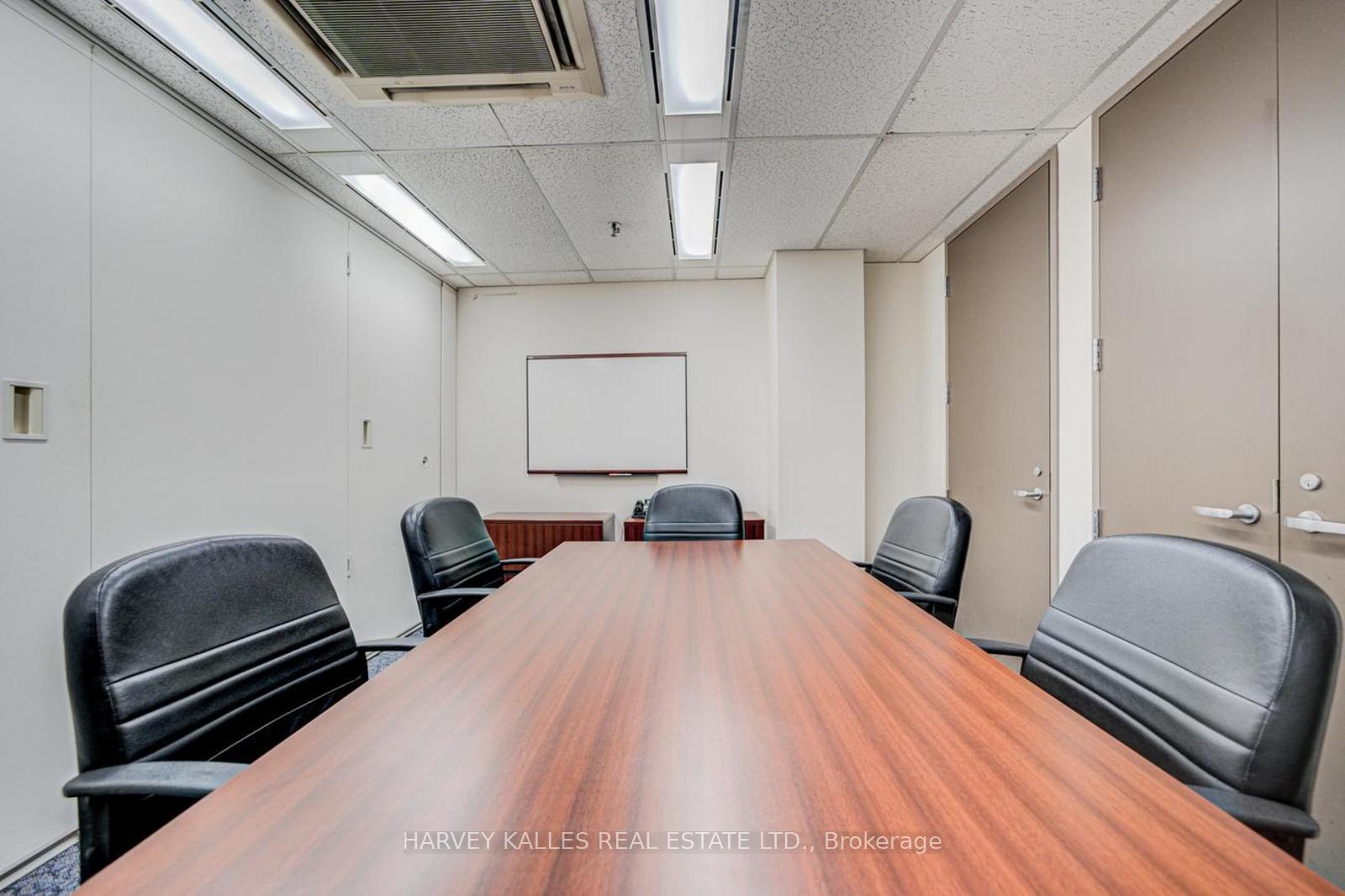 45 Sheppard Avenue E 935, Toronto Unit: 935