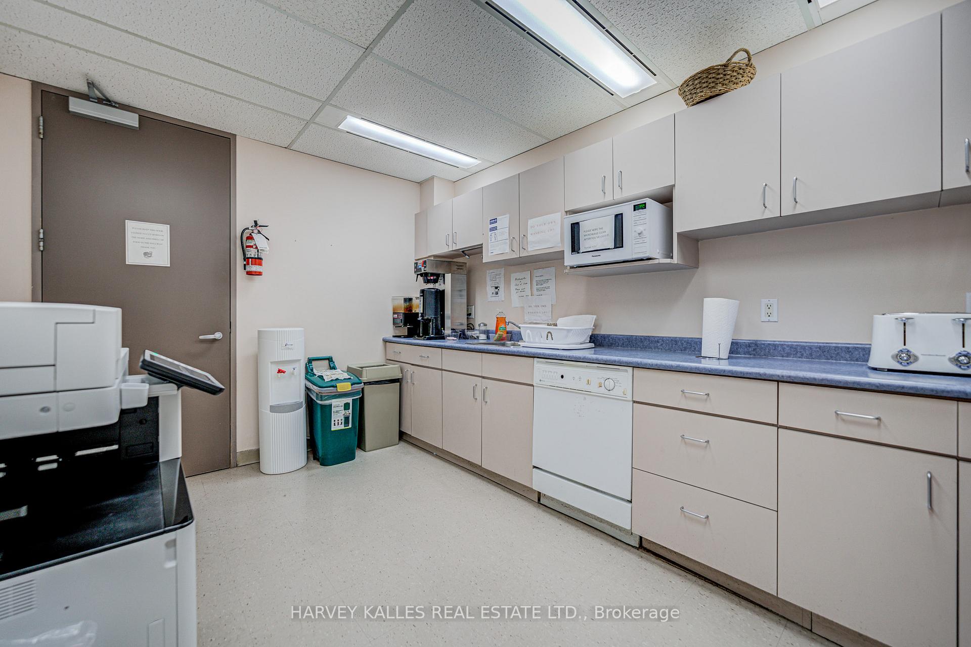 45 Sheppard Avenue E 908, Toronto Unit: 908
