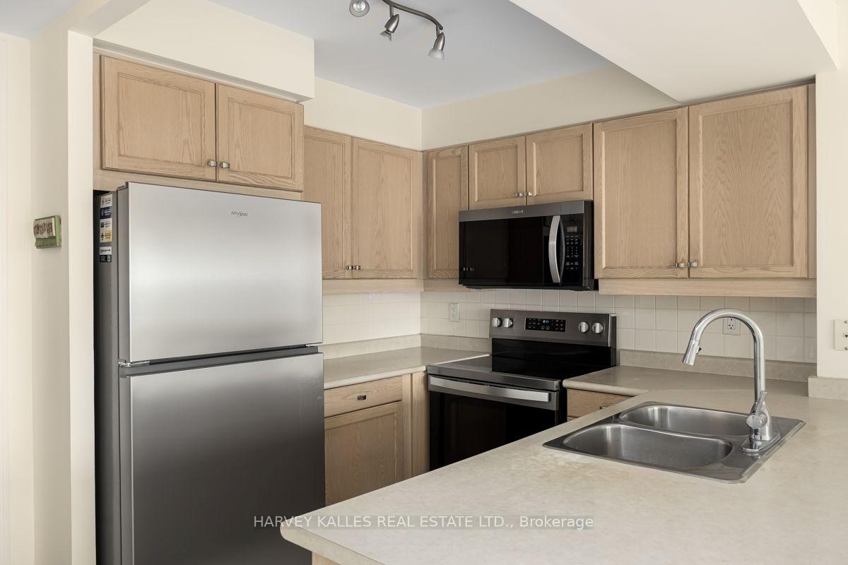 205 The Donway N/A W 503, Toronto Unit: 503