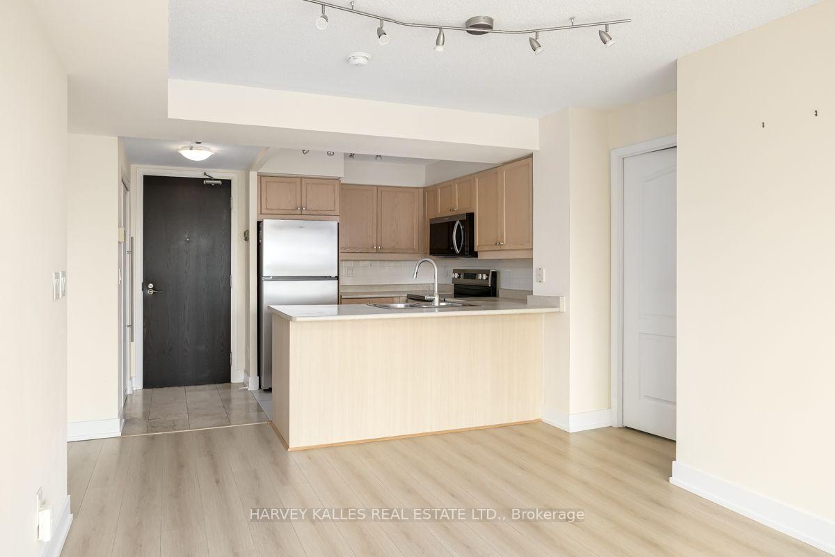 205 The Donway N/A W 503, Toronto Unit: 503