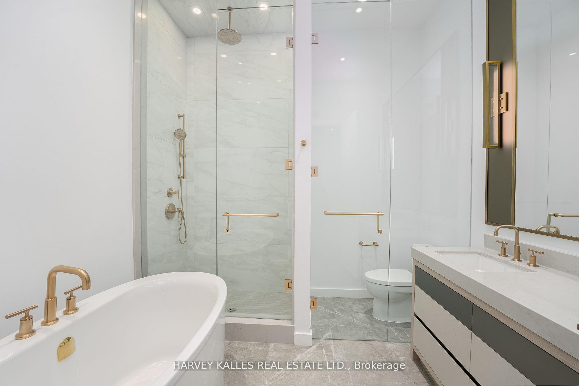 215 Lonsdale Road 2002, Toronto Unit: 2002