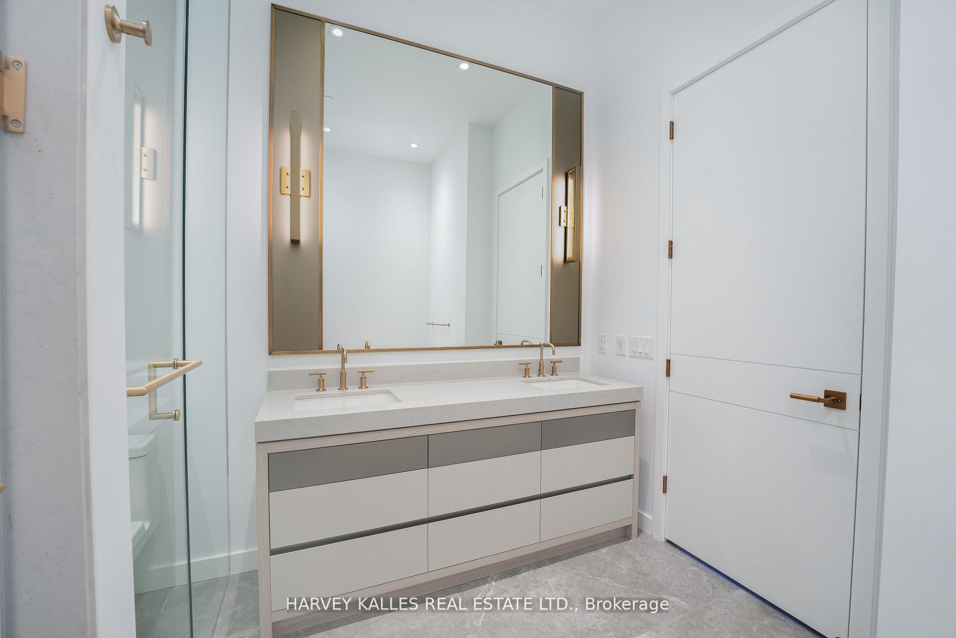 215 Lonsdale Road 2002, Toronto Unit: 2002