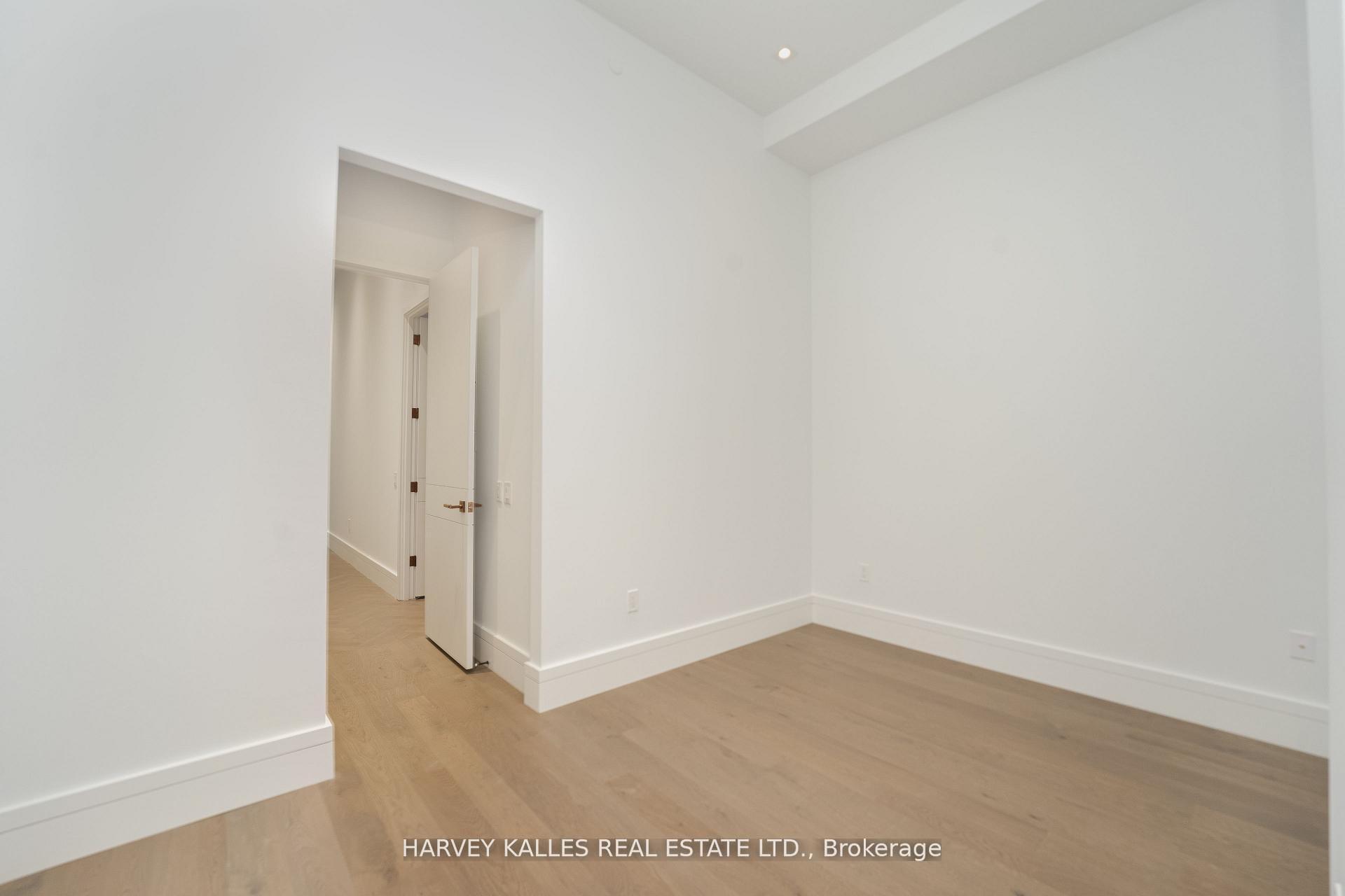 215 Lonsdale Road 2002, Toronto Unit: 2002