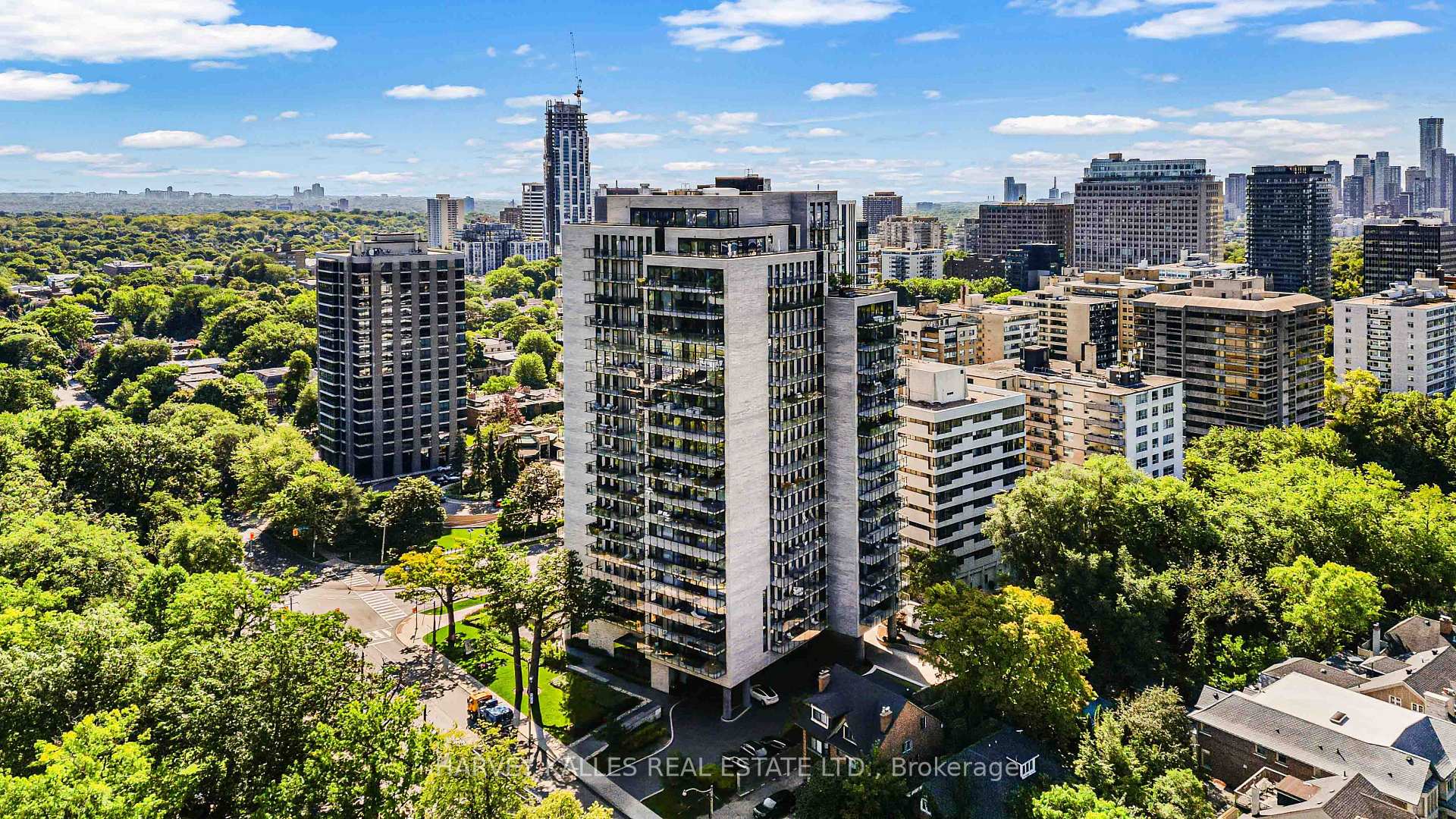 215 Lonsdale Road 2002, Toronto Unit: 2002