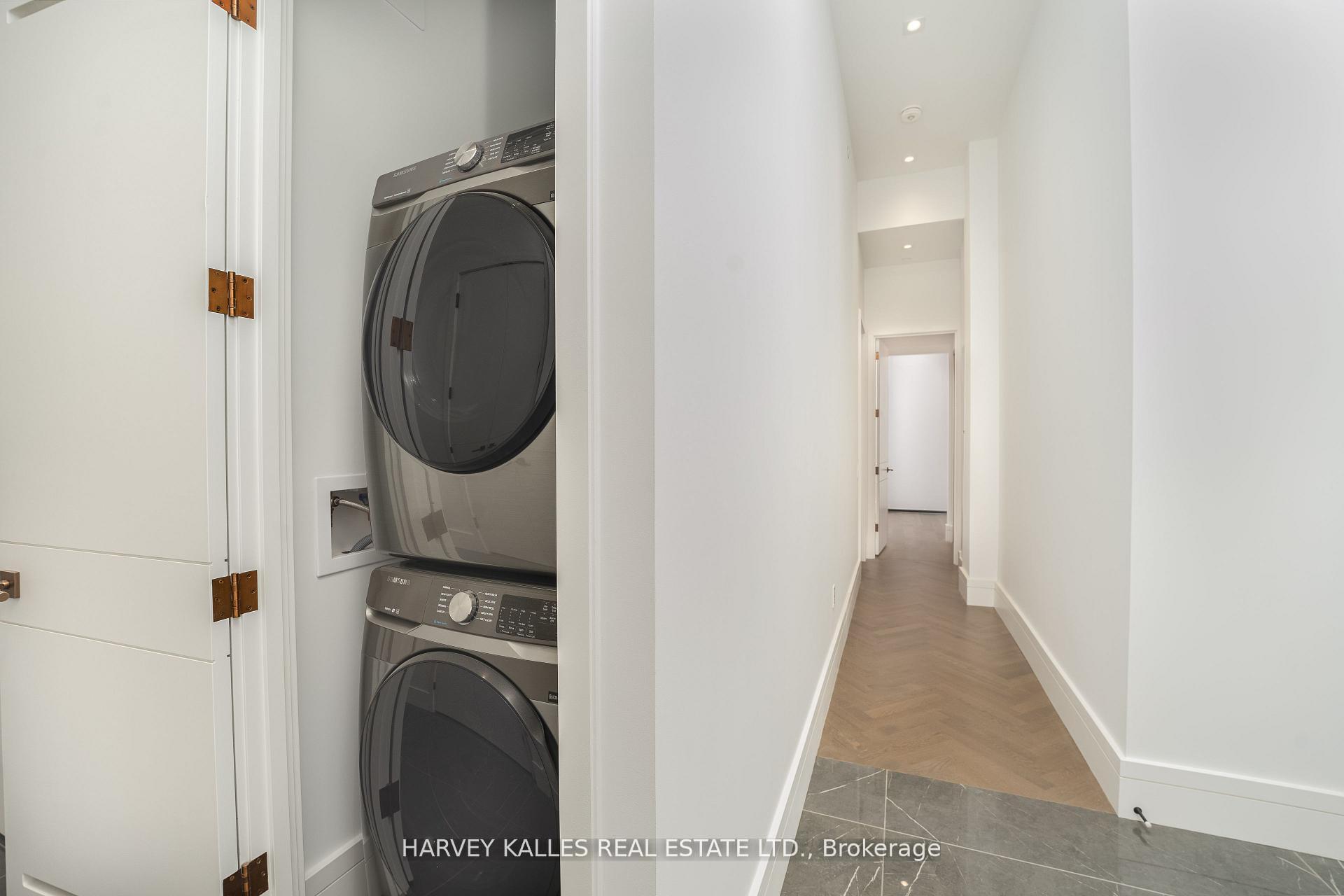 215 Lonsdale Road 2002, Toronto Unit: 2002