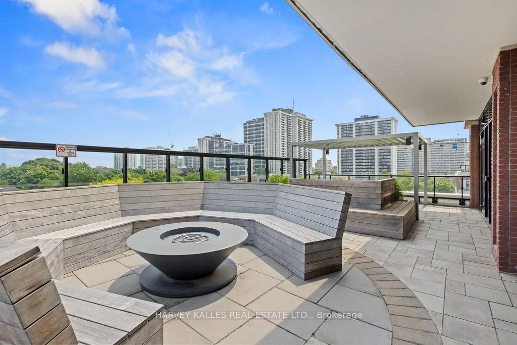 1 Belsize Drive PH6, Toronto Unit: PH6