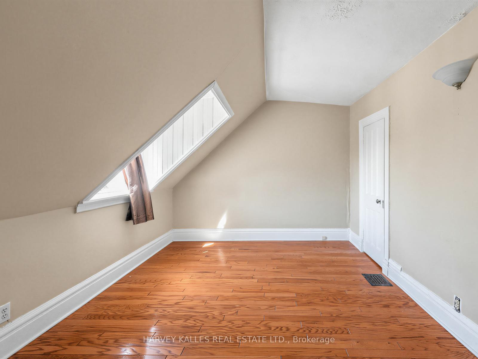 258 Harbord Street, Toronto