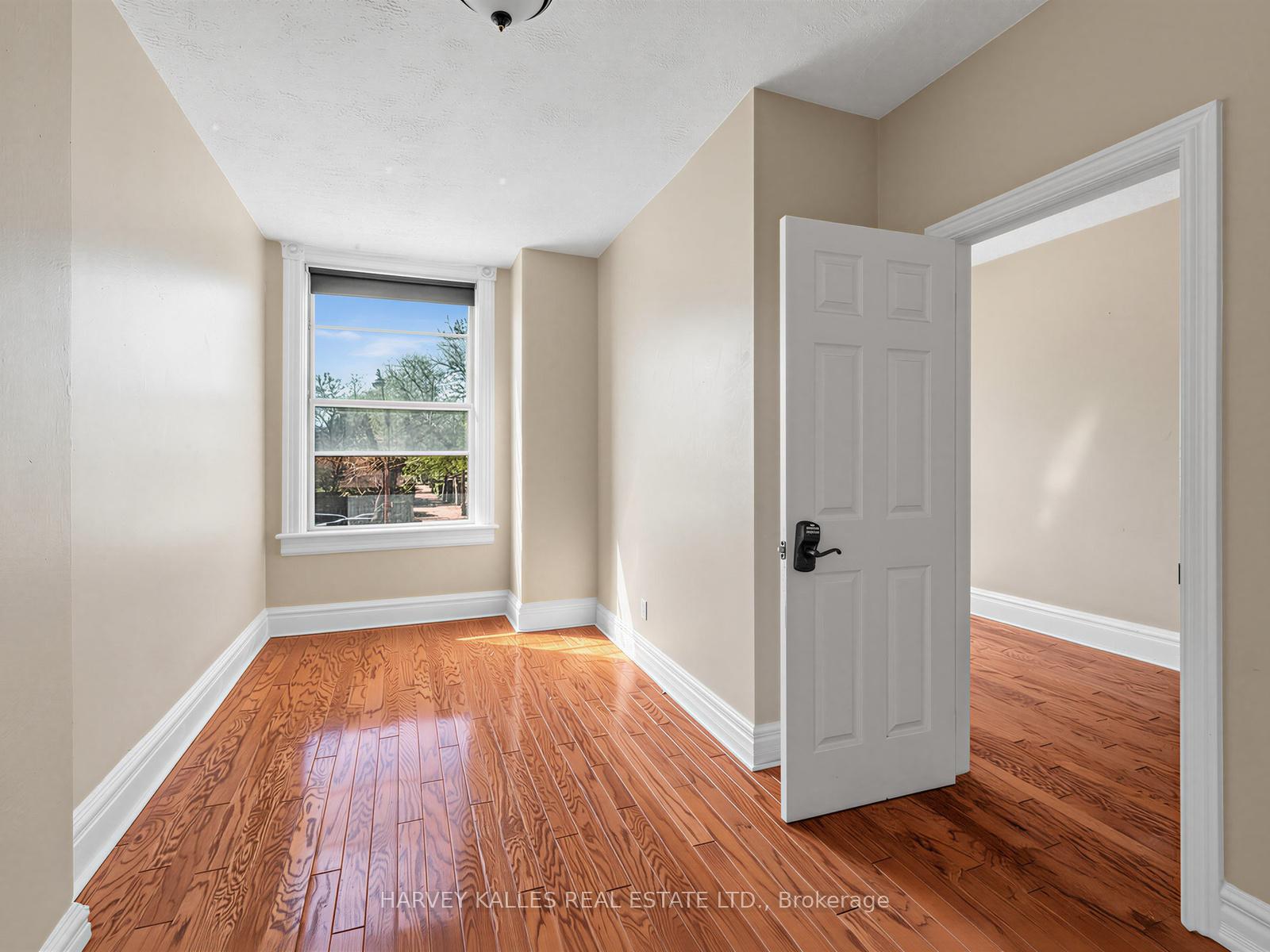 258 Harbord Street, Toronto