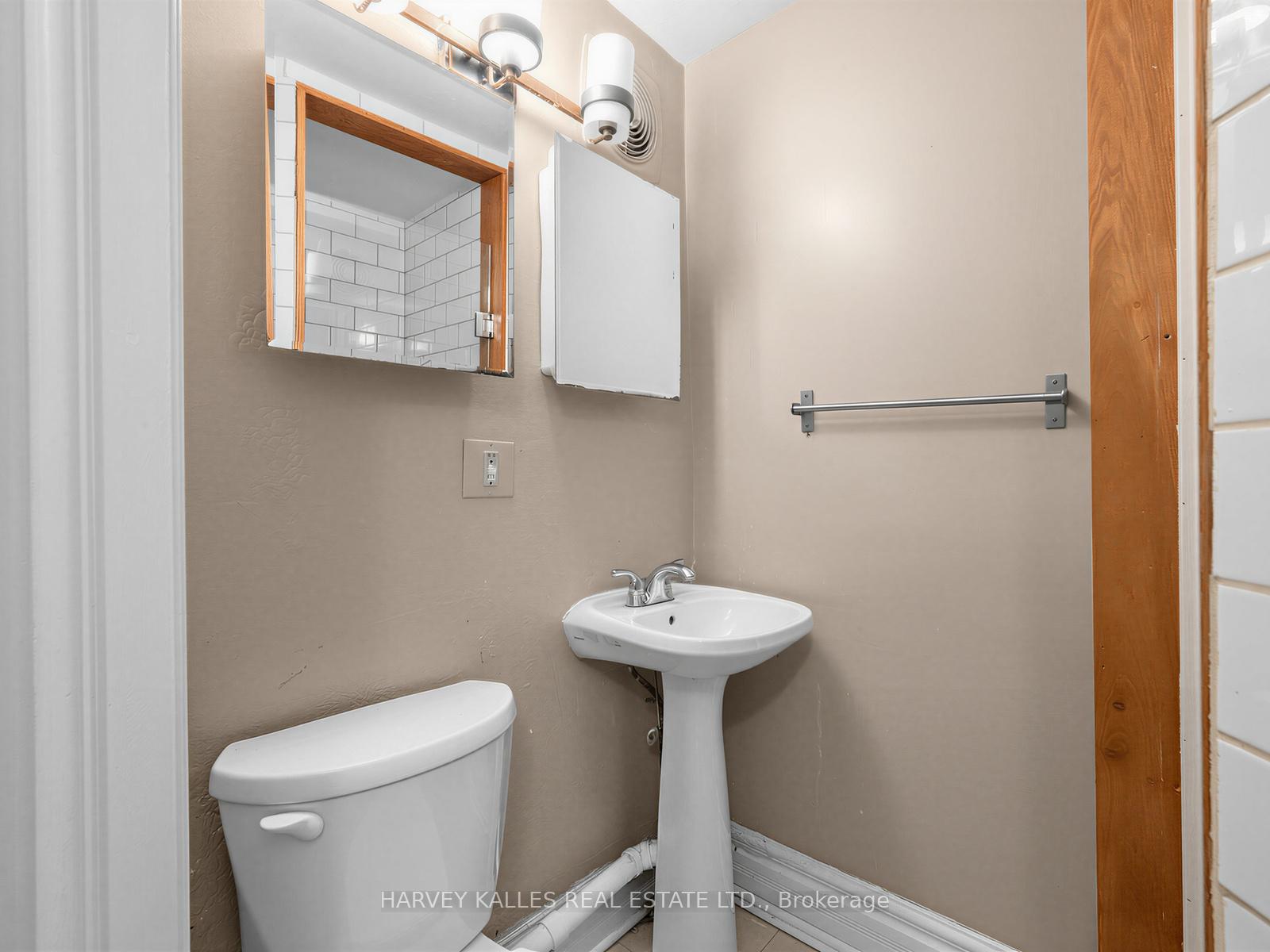 258 Harbord Street, Toronto