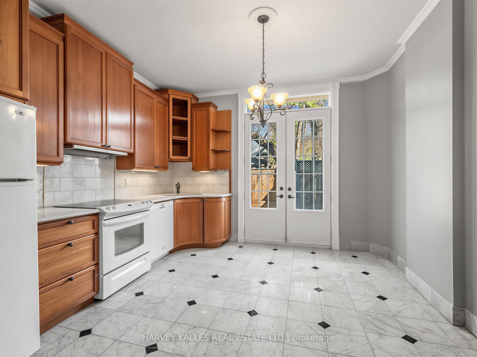 258 Harbord Street, Toronto