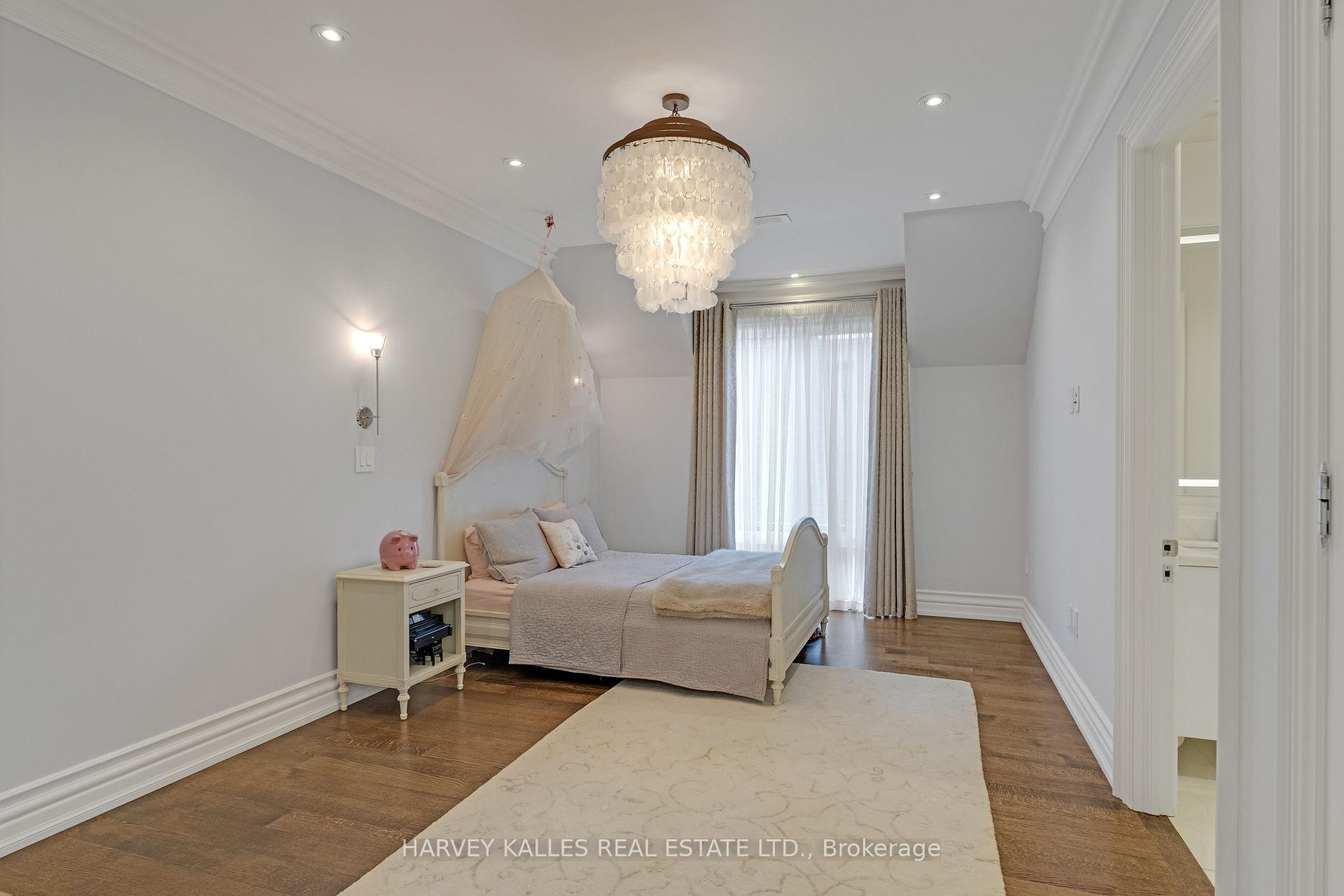 64 Yorkminster Road, Toronto
