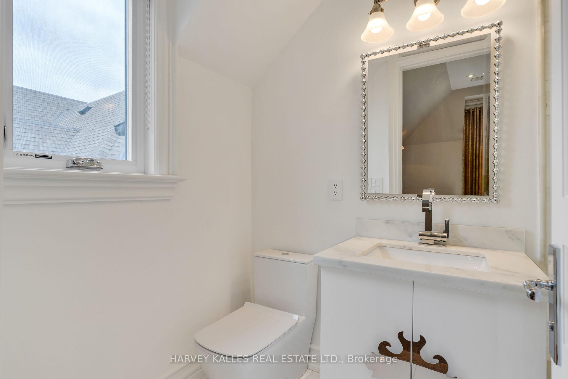64 Yorkminster Road, Toronto