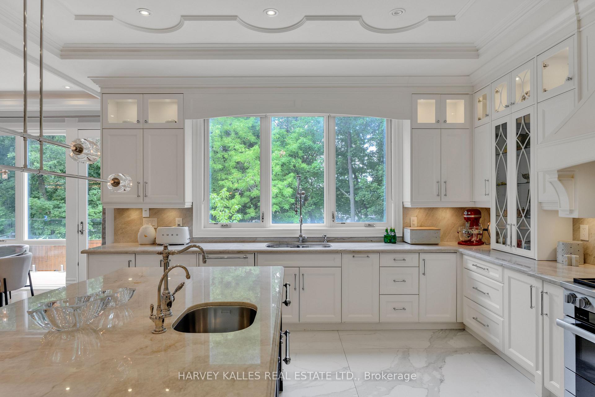 64 Yorkminster Road, Toronto