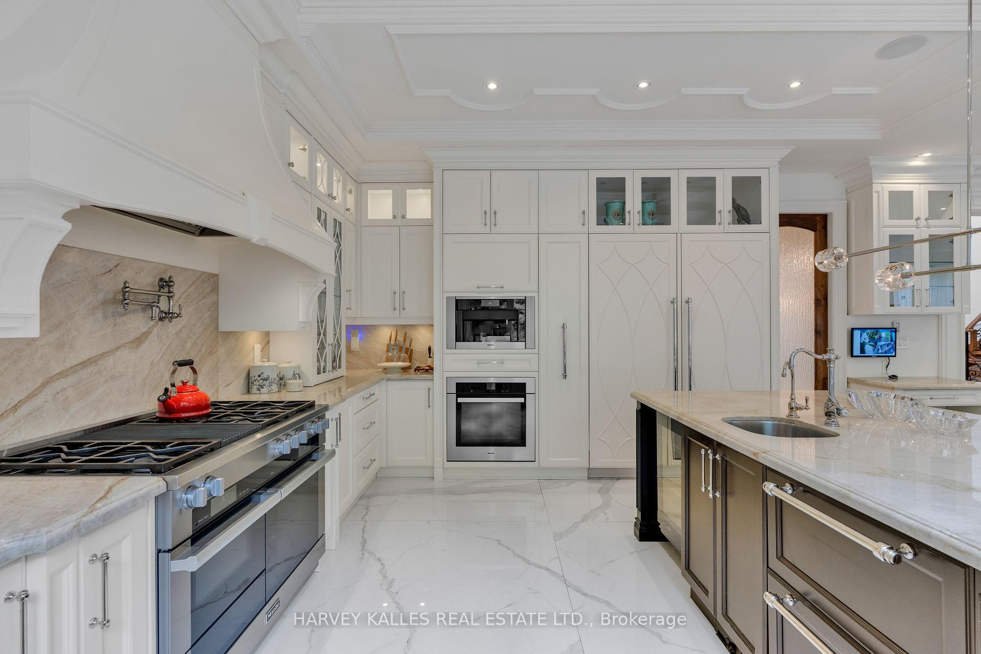64 Yorkminster Road, Toronto