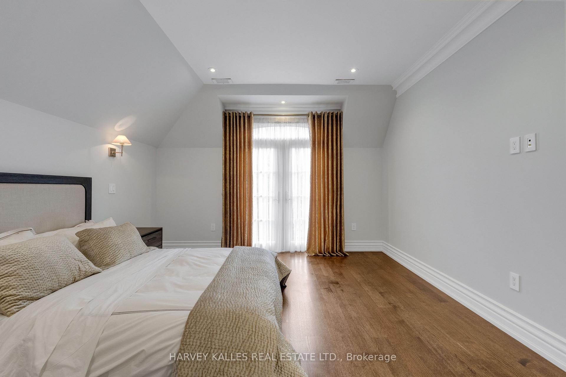 64 Yorkminster Road, Toronto
