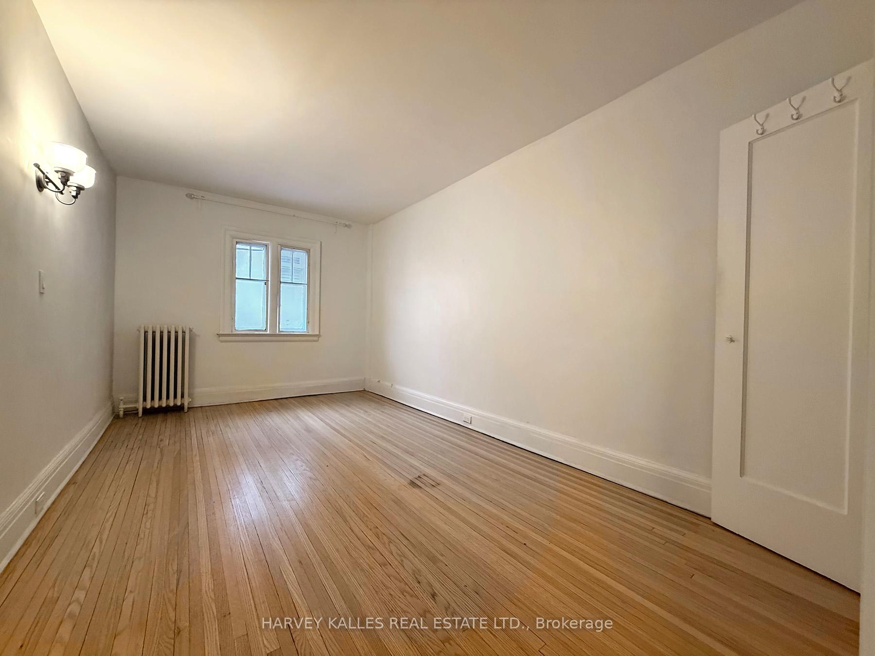 42 Glencairn Avenue B, Toronto Unit: B