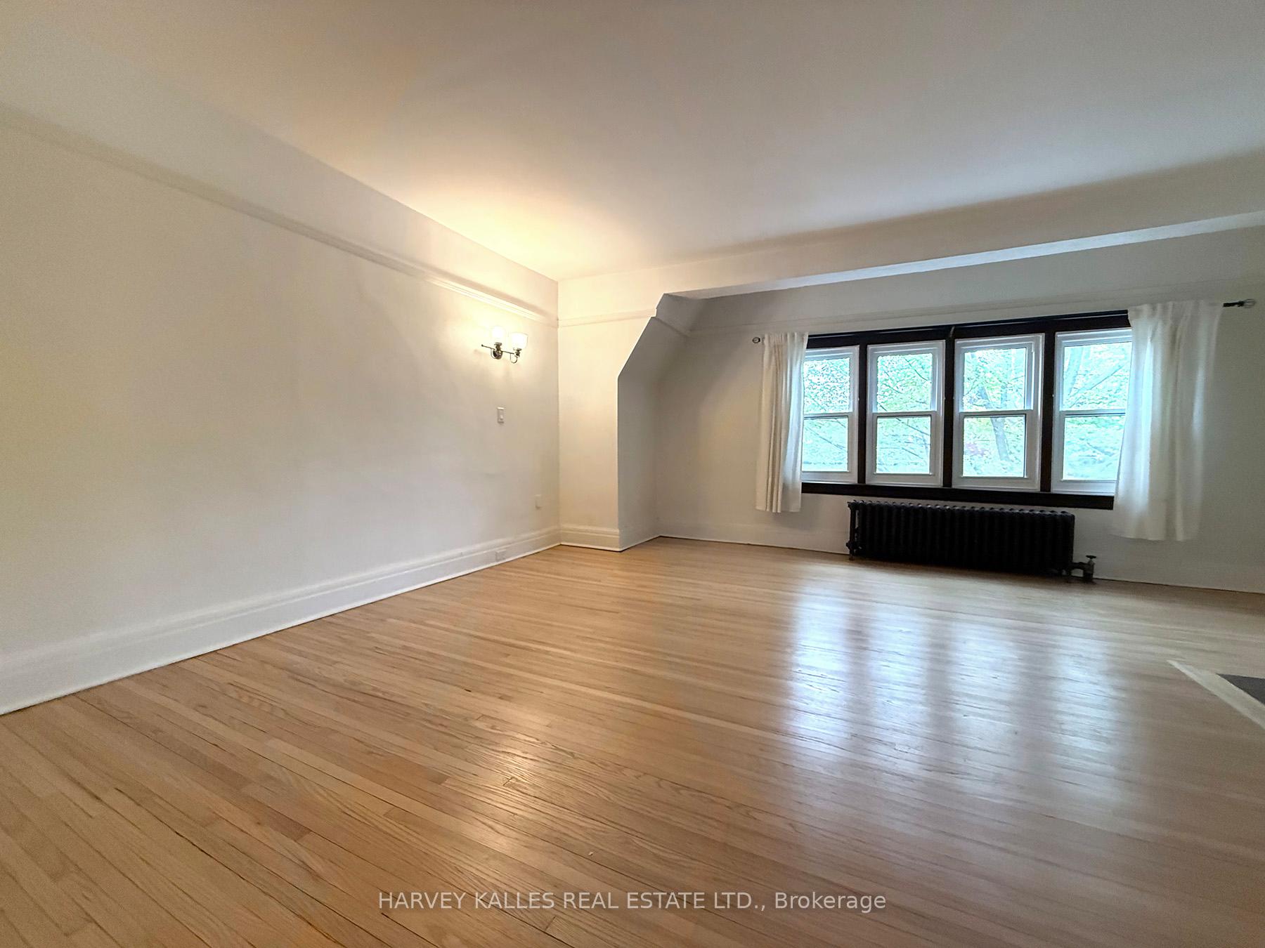 42 Glencairn Avenue B, Toronto Unit: B