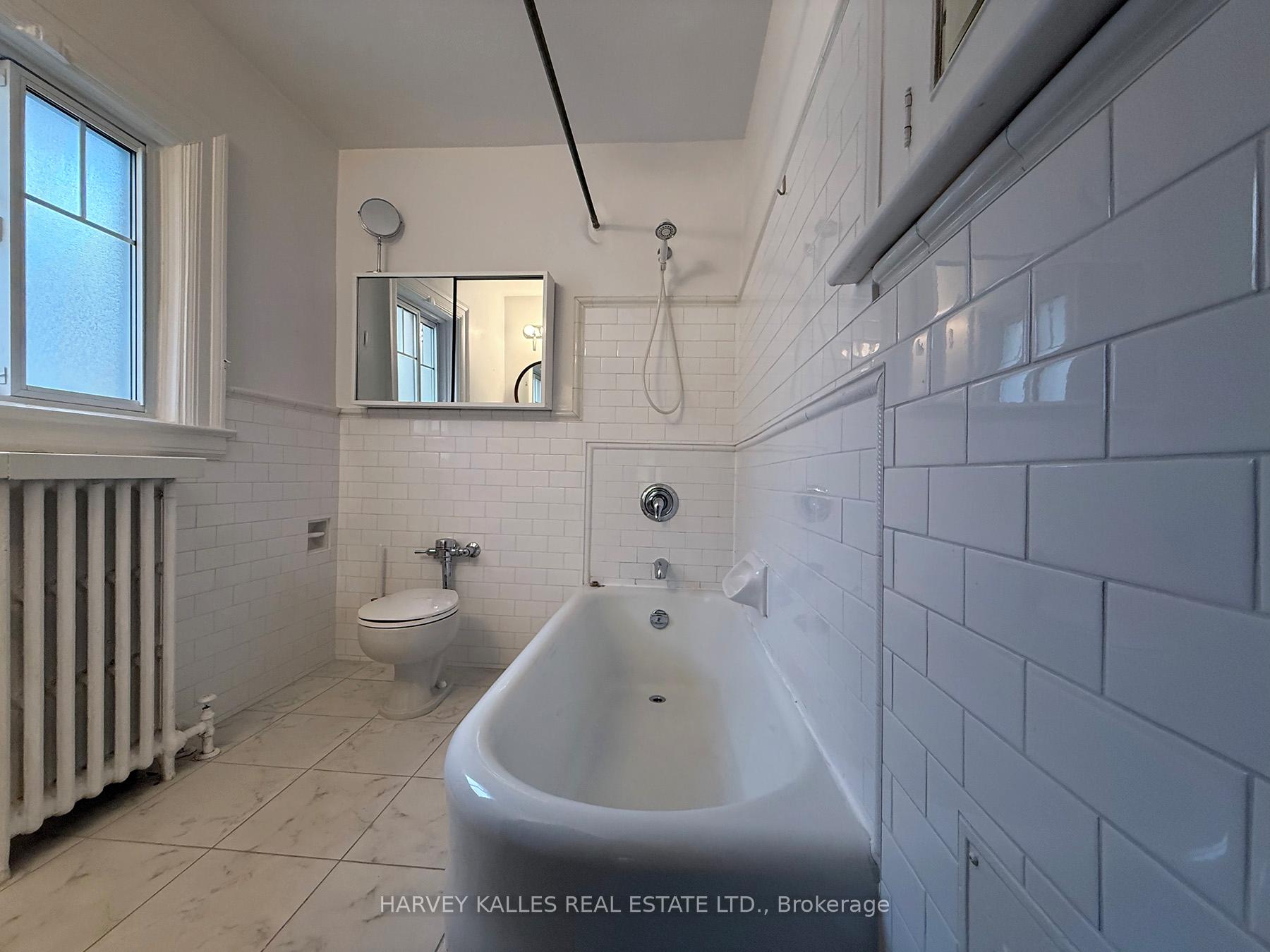42 Glencairn Avenue B, Toronto Unit: B