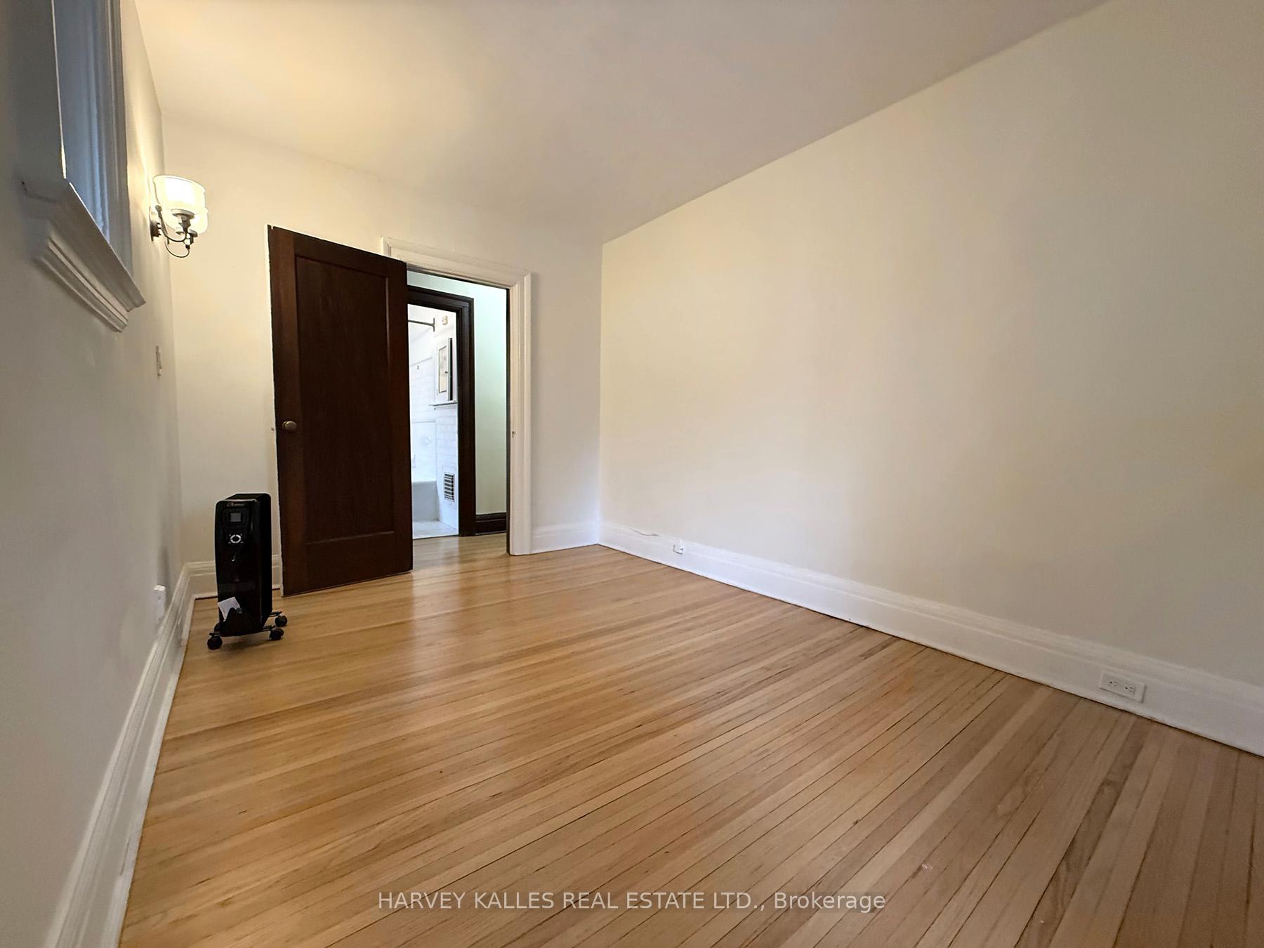 42 Glencairn Avenue B, Toronto Unit: B