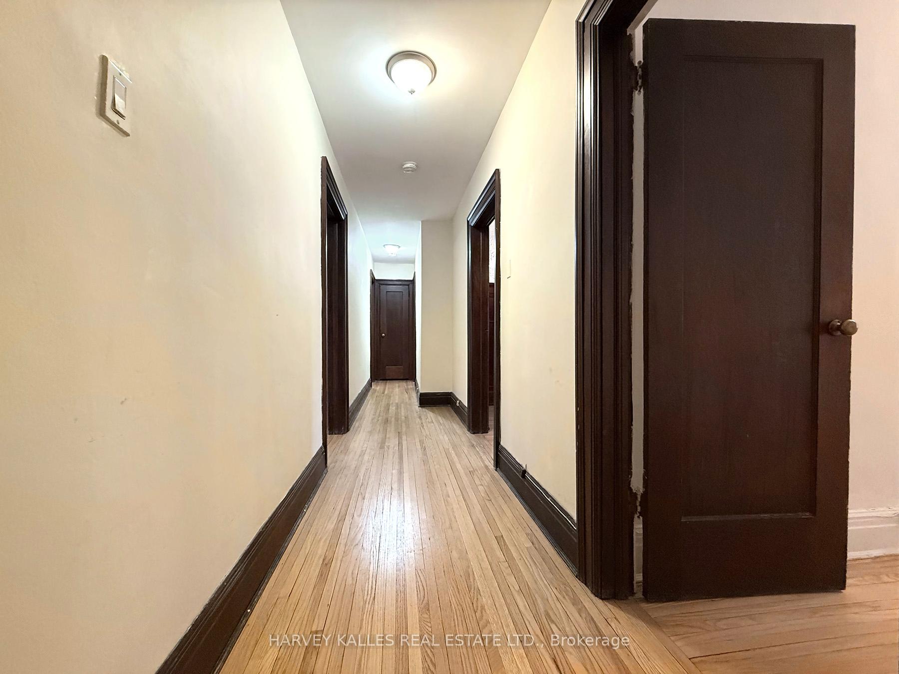 42 Glencairn Avenue B, Toronto Unit: B