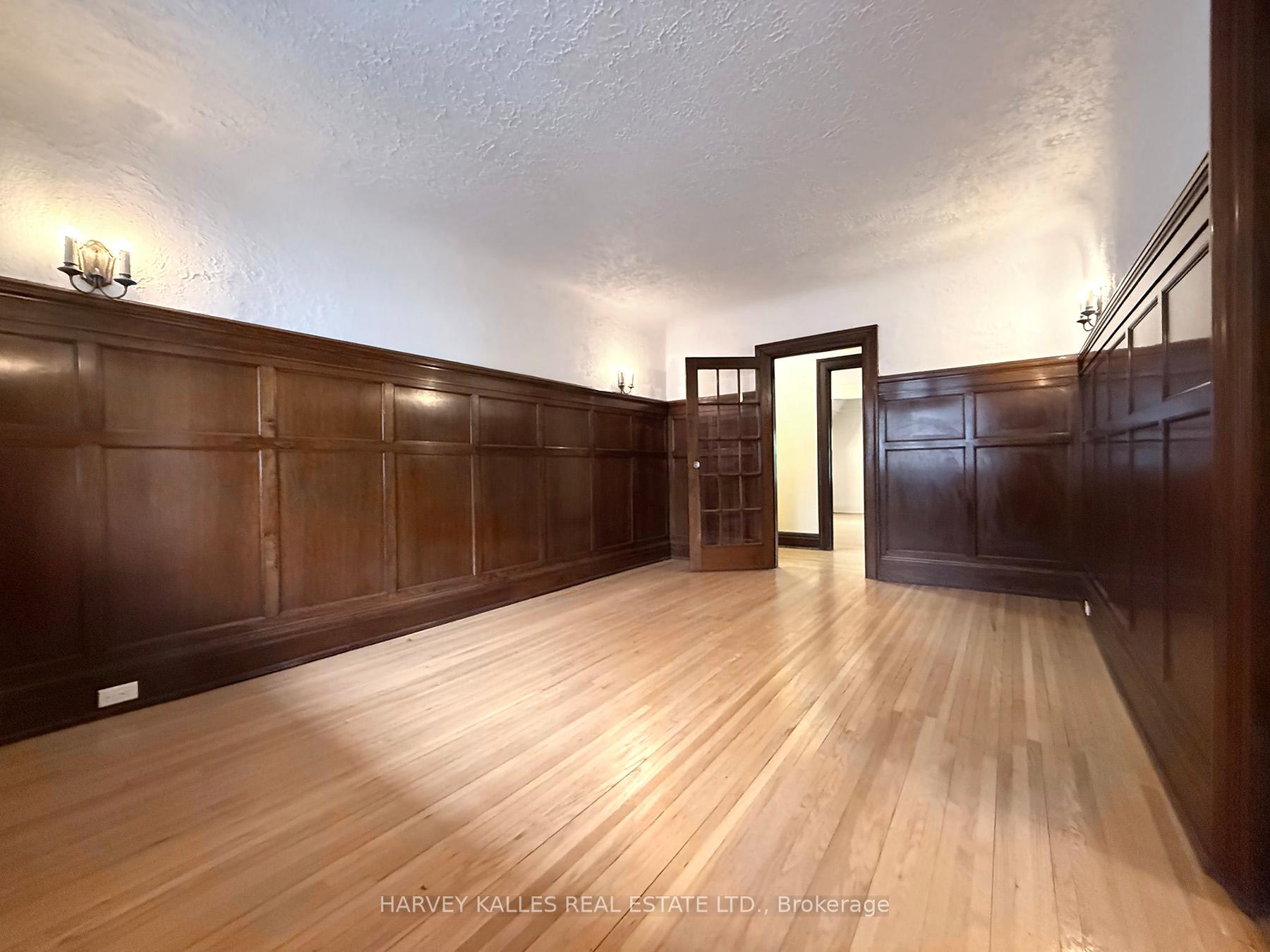 42 Glencairn Avenue B, Toronto Unit: B