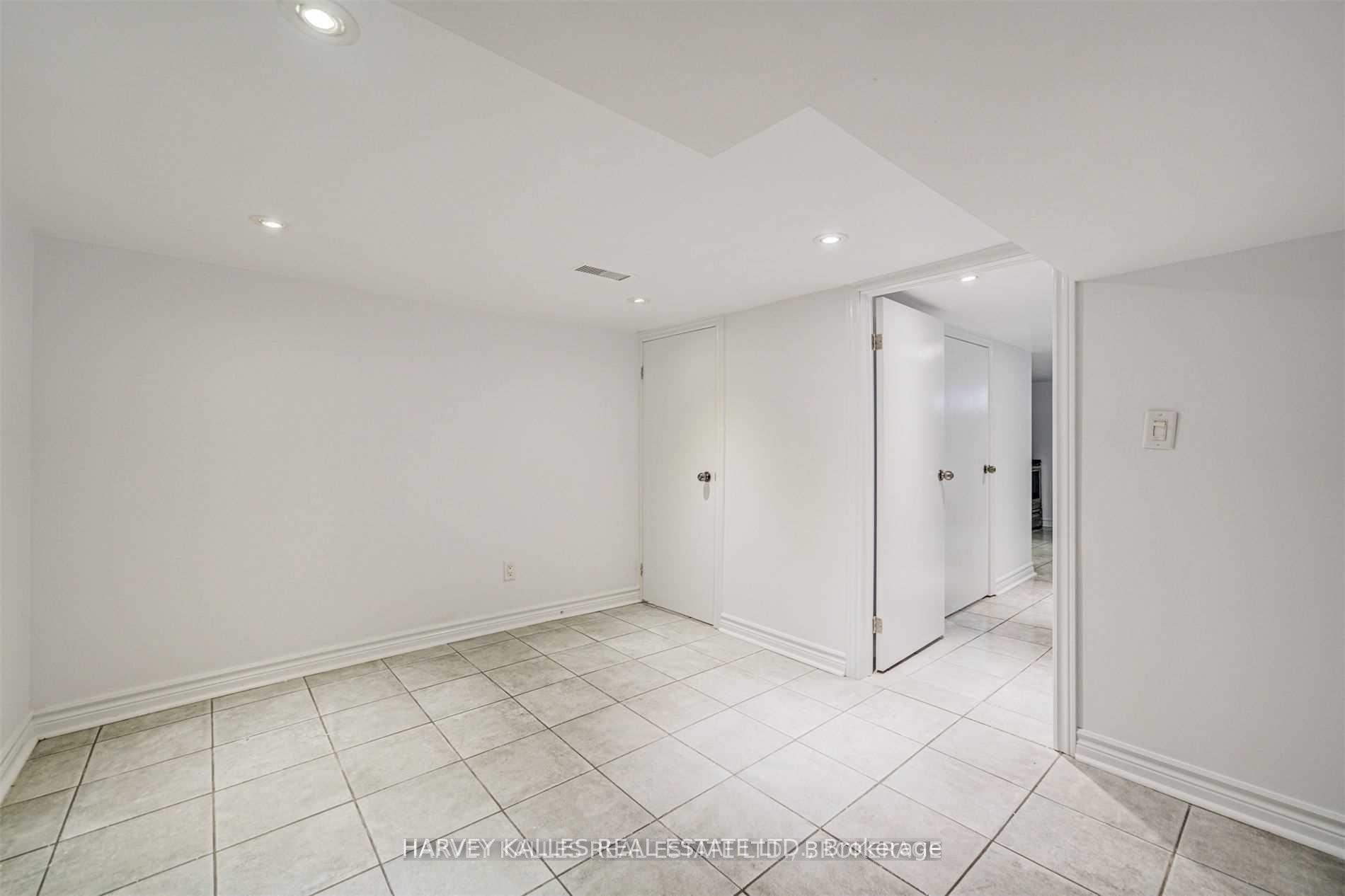 184 Cedric Avenue Lower, Toronto Unit: Lower
