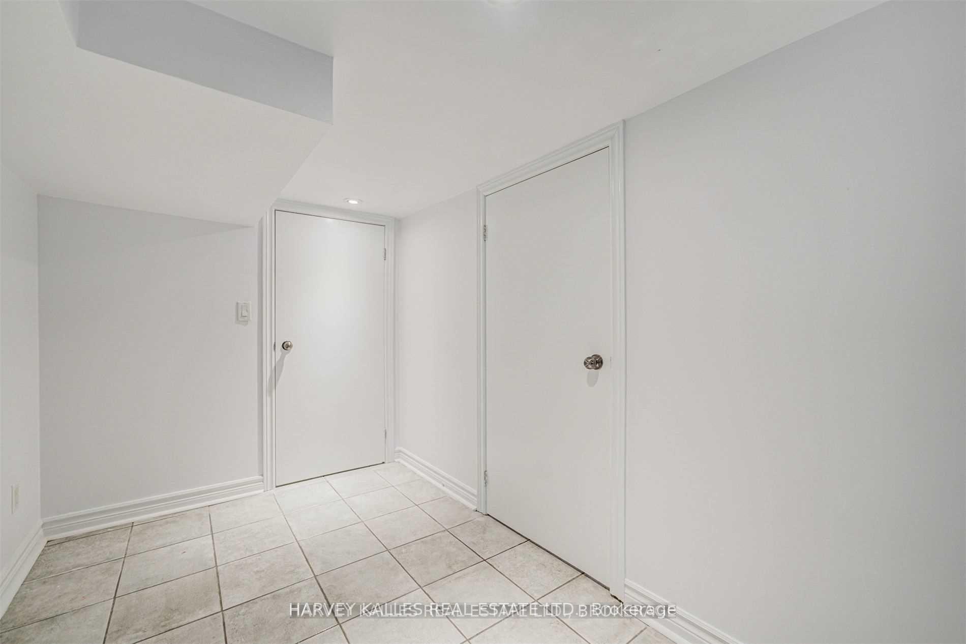 184 Cedric Avenue Lower, Toronto Unit: Lower