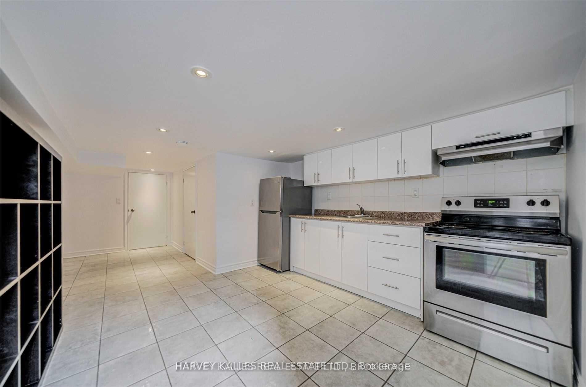 184 Cedric Avenue Lower, Toronto Unit: Lower