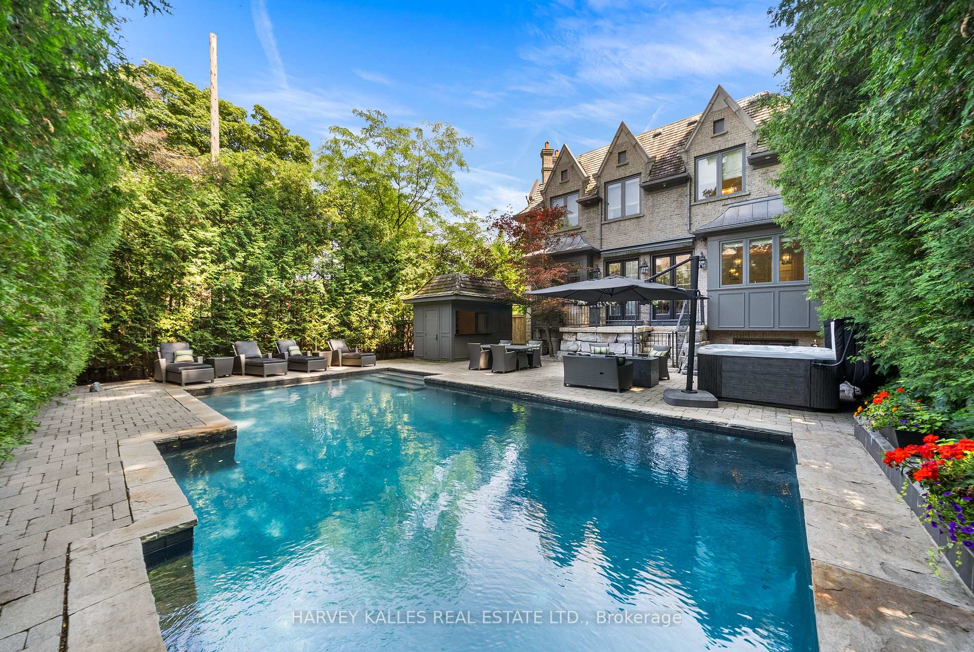 6 Vesta Drive, Toronto