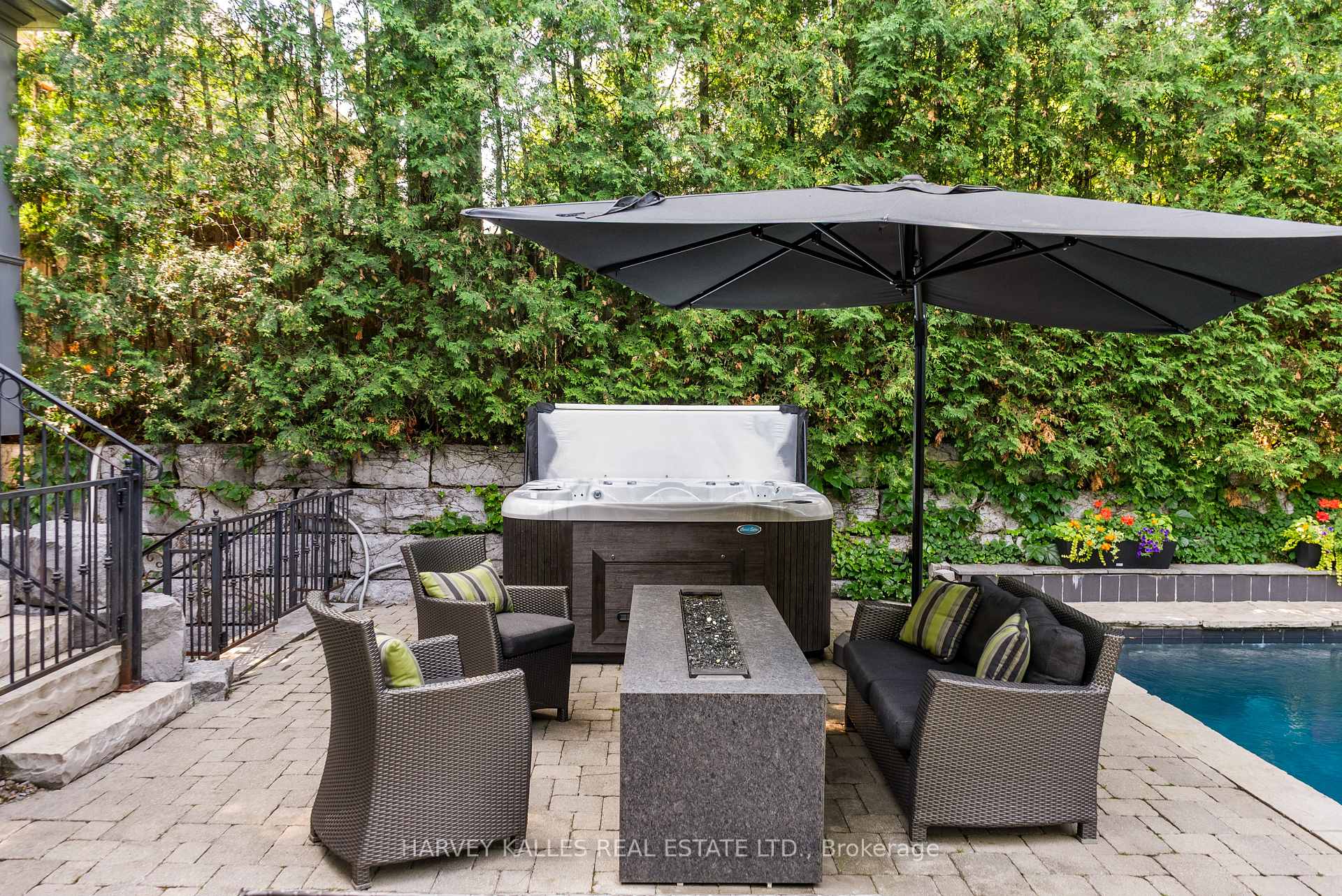6 Vesta Drive, Toronto