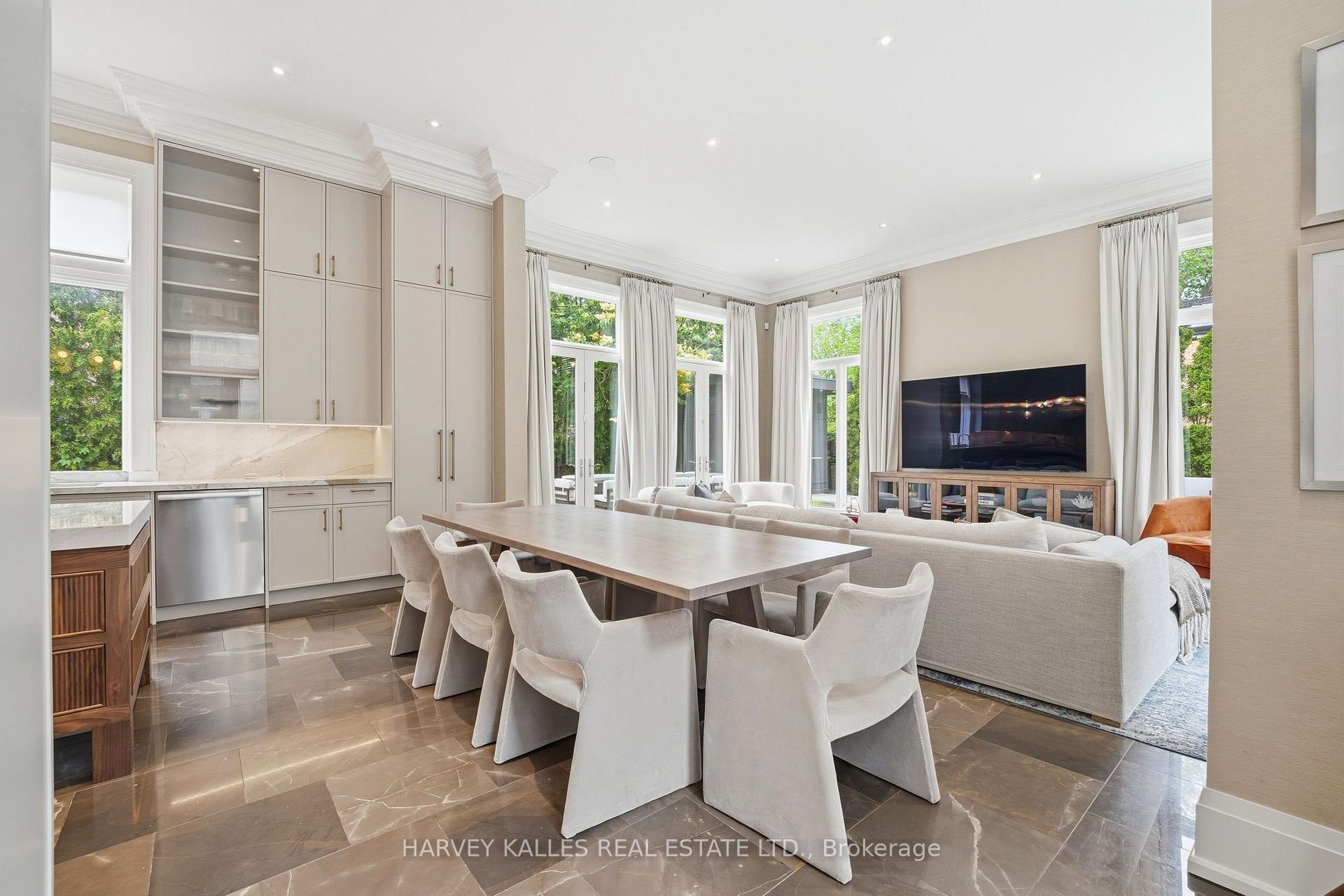 139 Dunvegan Road, Toronto