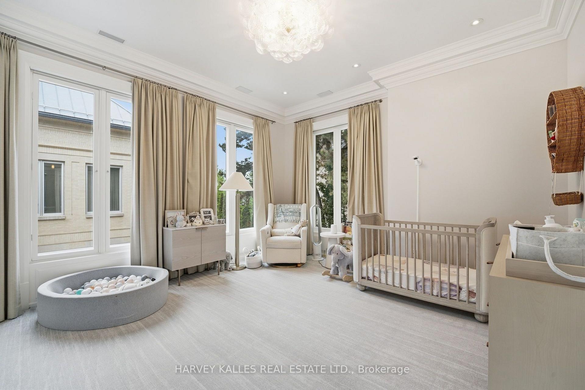 139 Dunvegan Road, Toronto