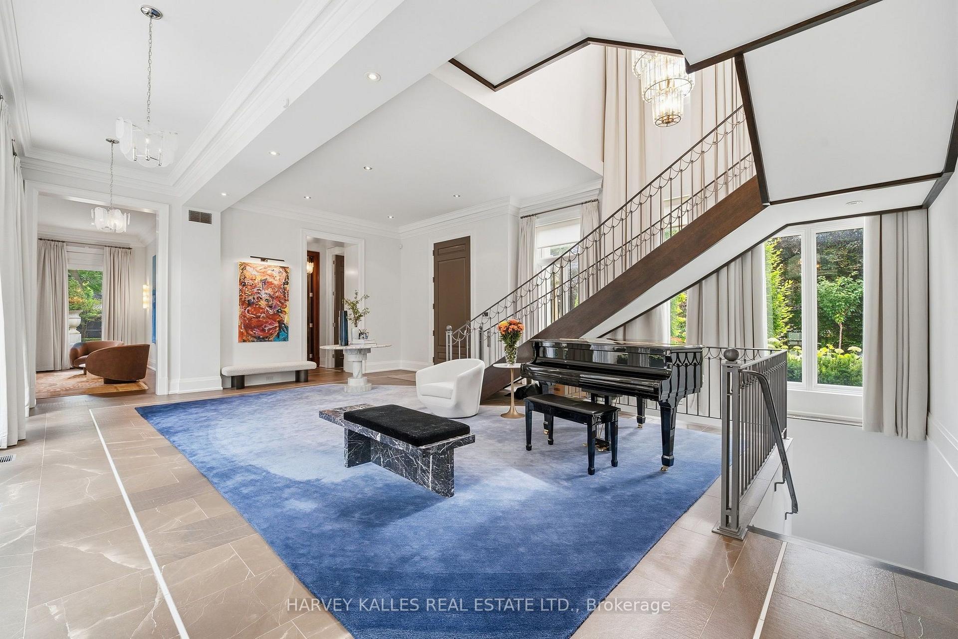 139 Dunvegan Road, Toronto