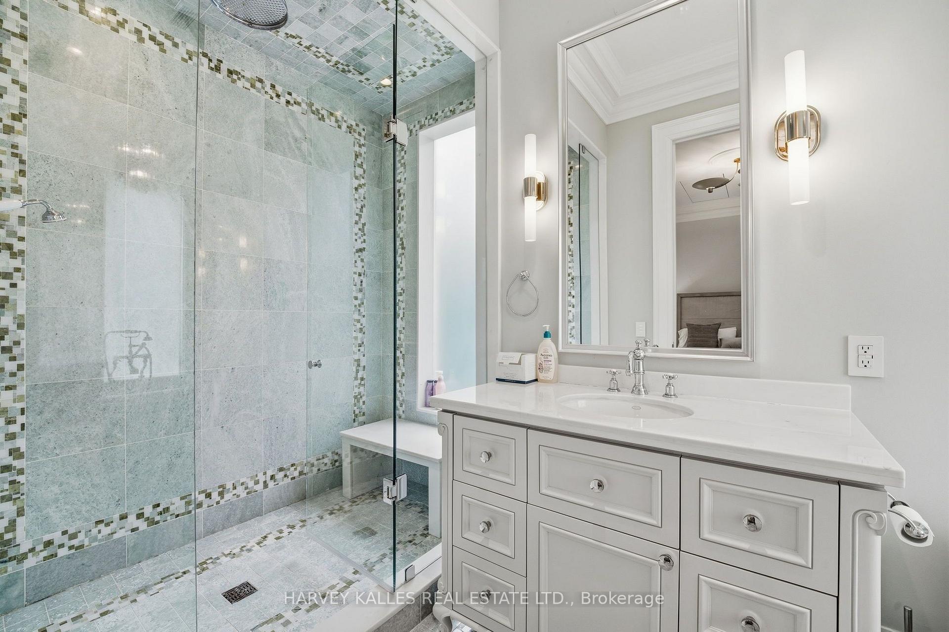 139 Dunvegan Road, Toronto