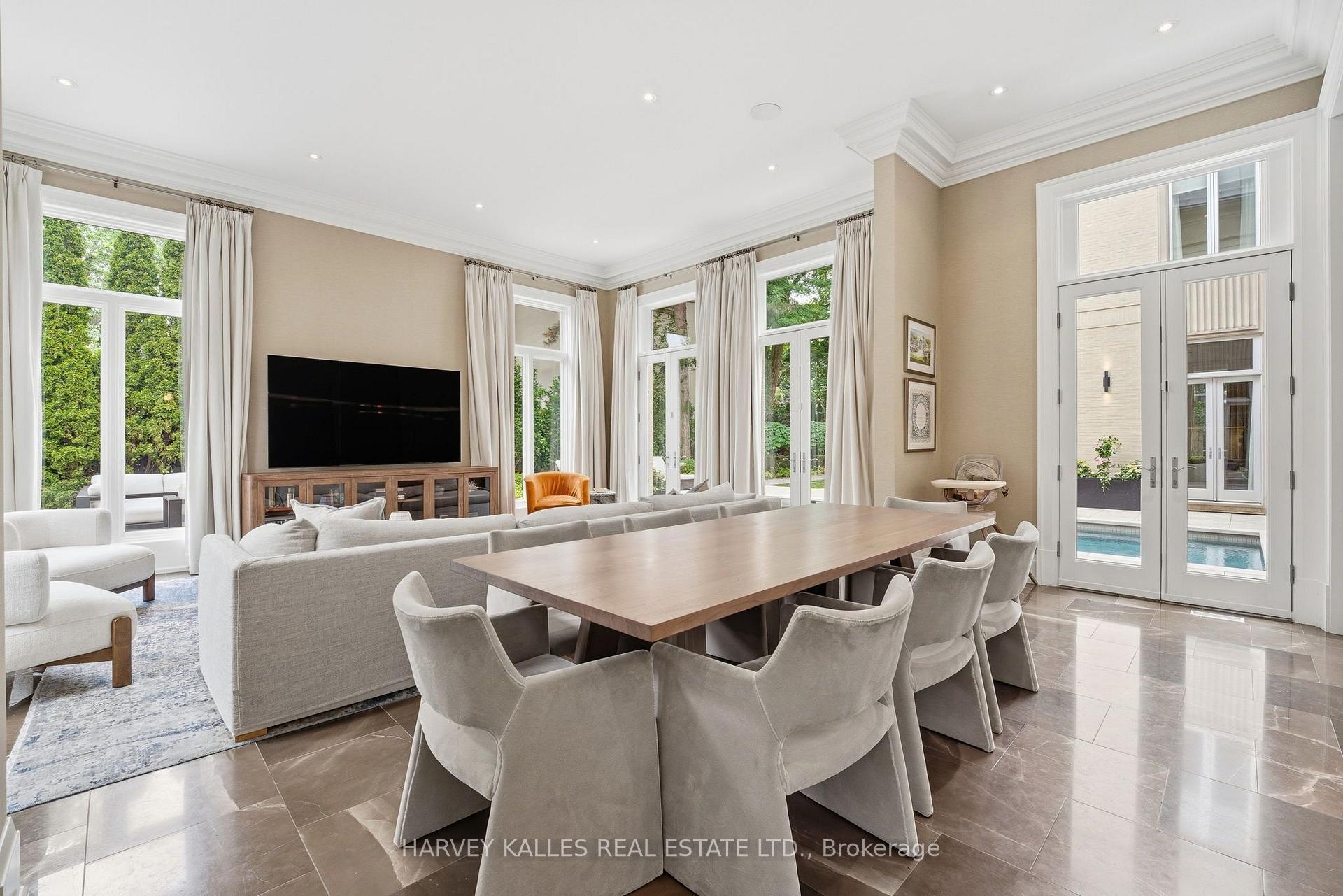 139 Dunvegan Road, Toronto