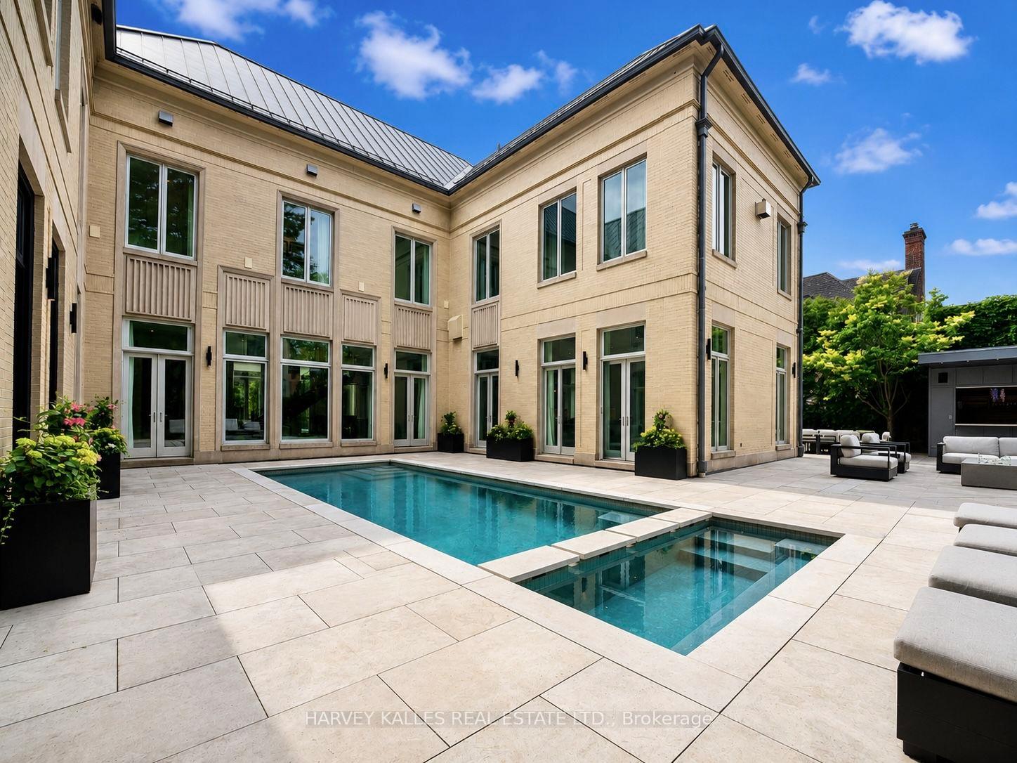 139 Dunvegan Road, Toronto