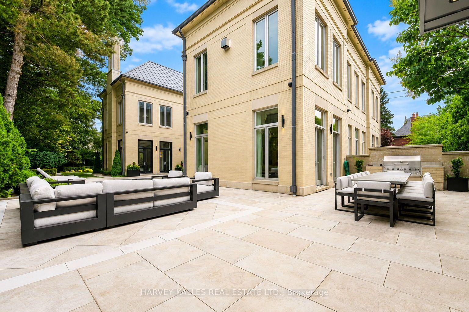 139 Dunvegan Road, Toronto