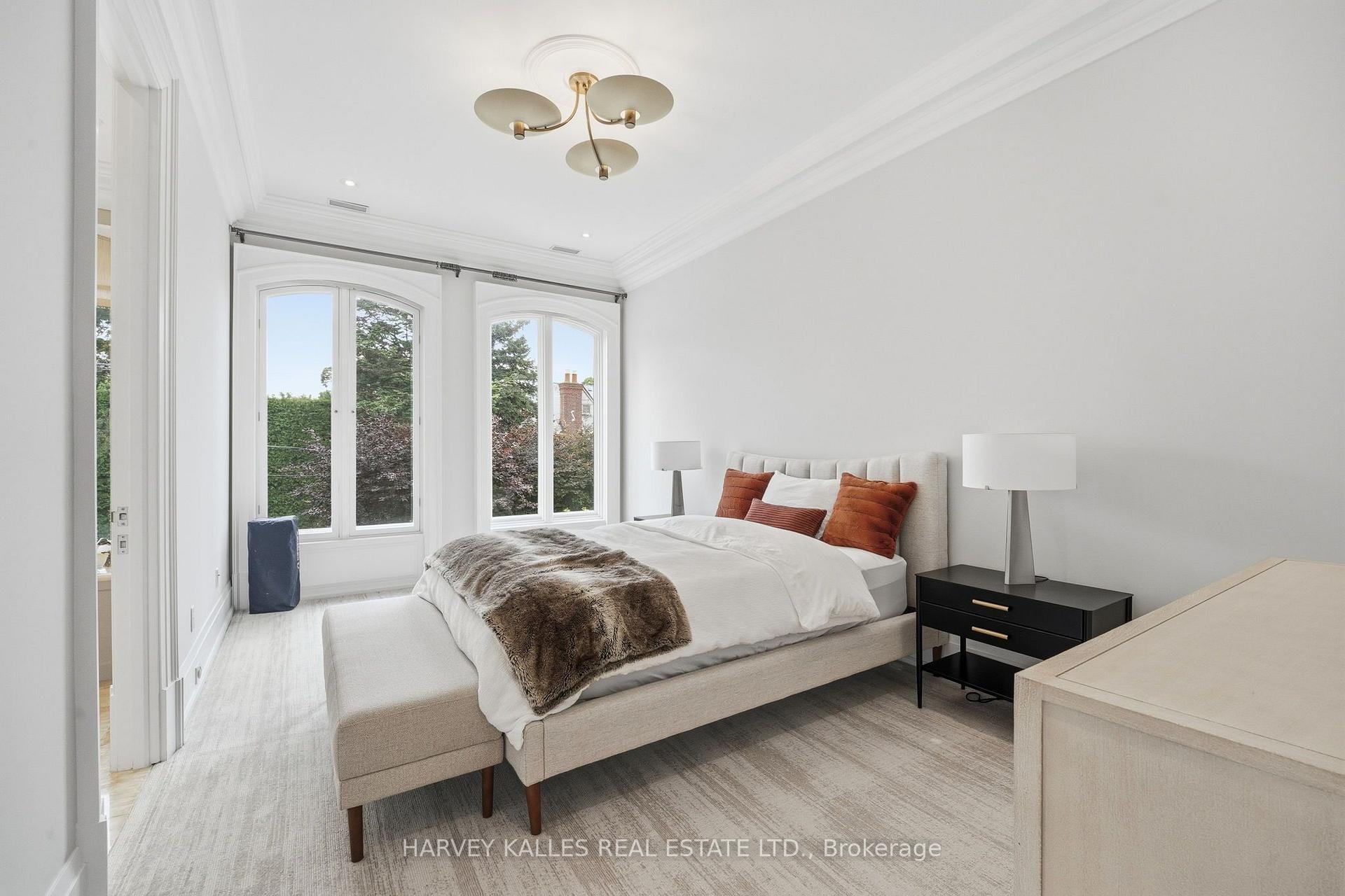 139 Dunvegan Road, Toronto