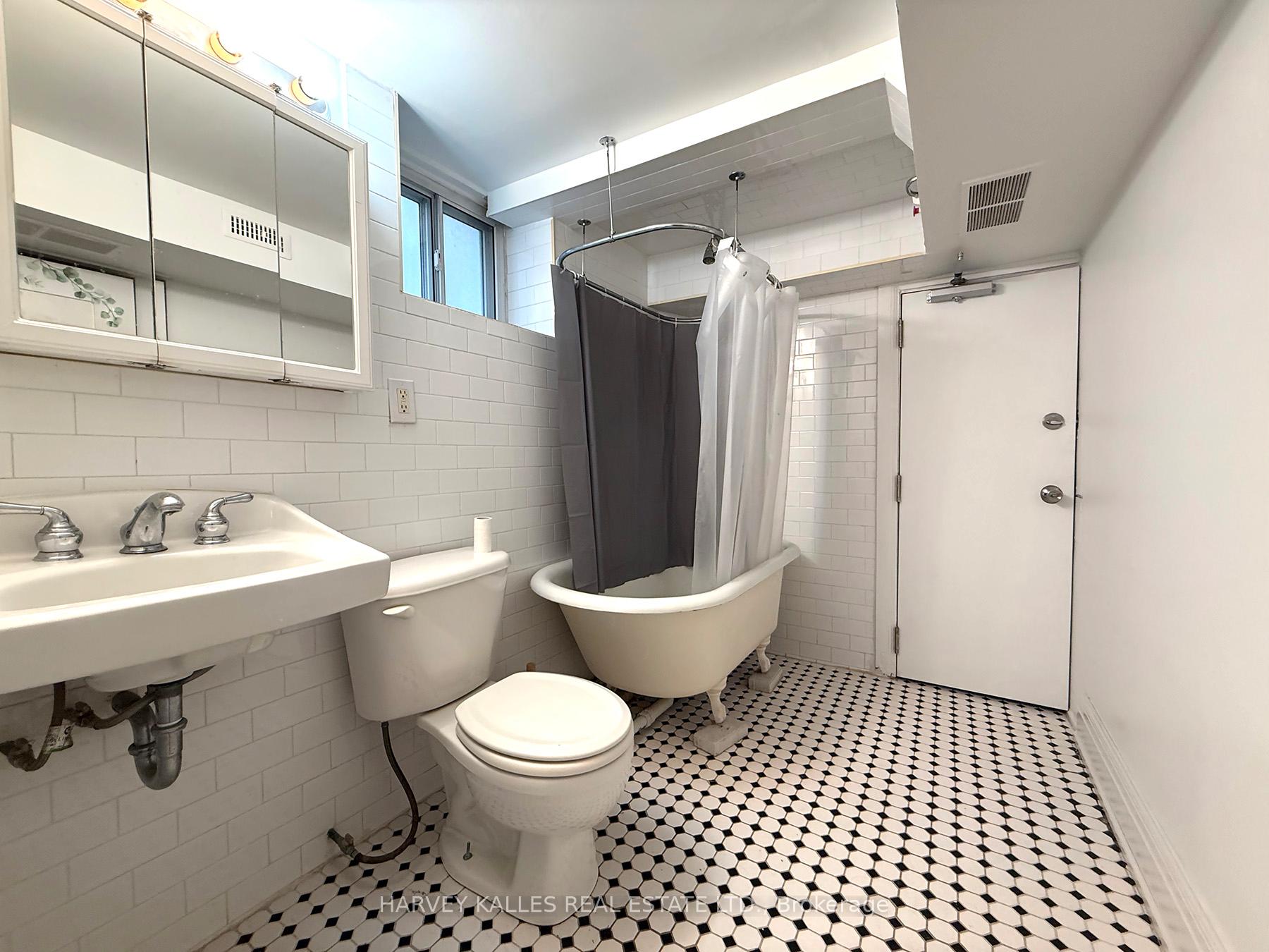 42 Glencairn Avenue Bsmt, Toronto Unit: Bsmt
