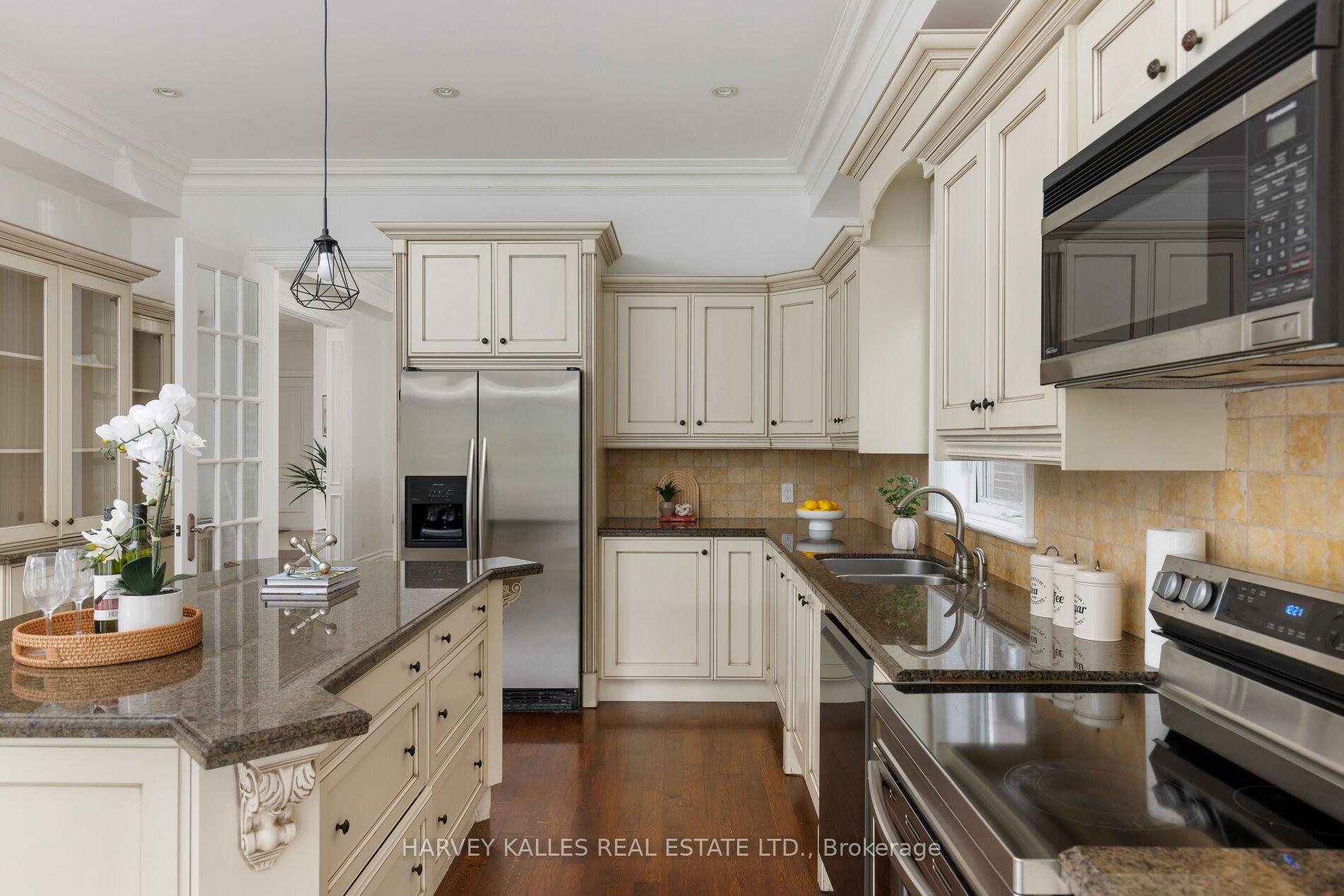 188 Florence Avenue, Toronto