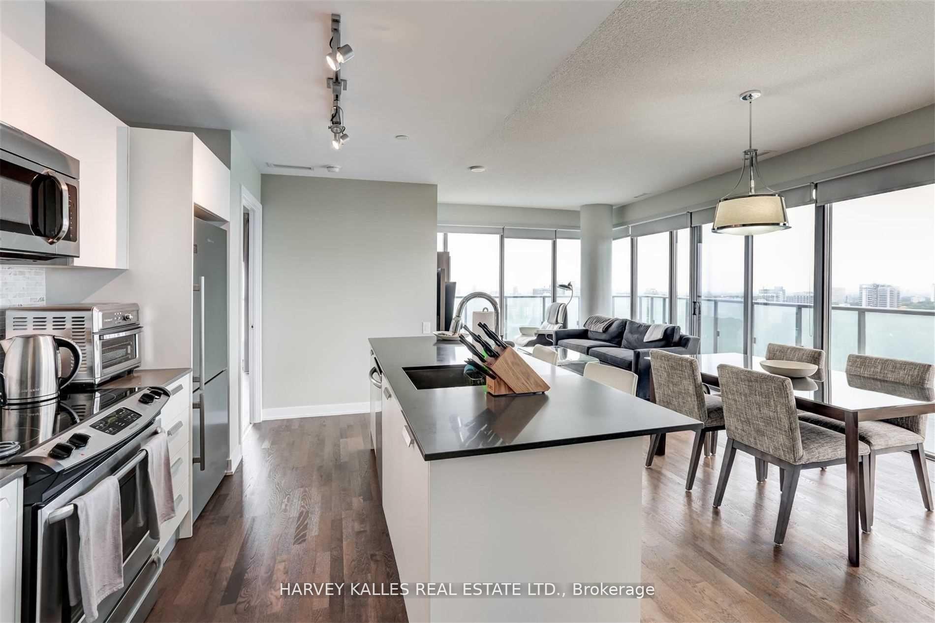 1815 Yonge Street 2502, Toronto Unit: 2502