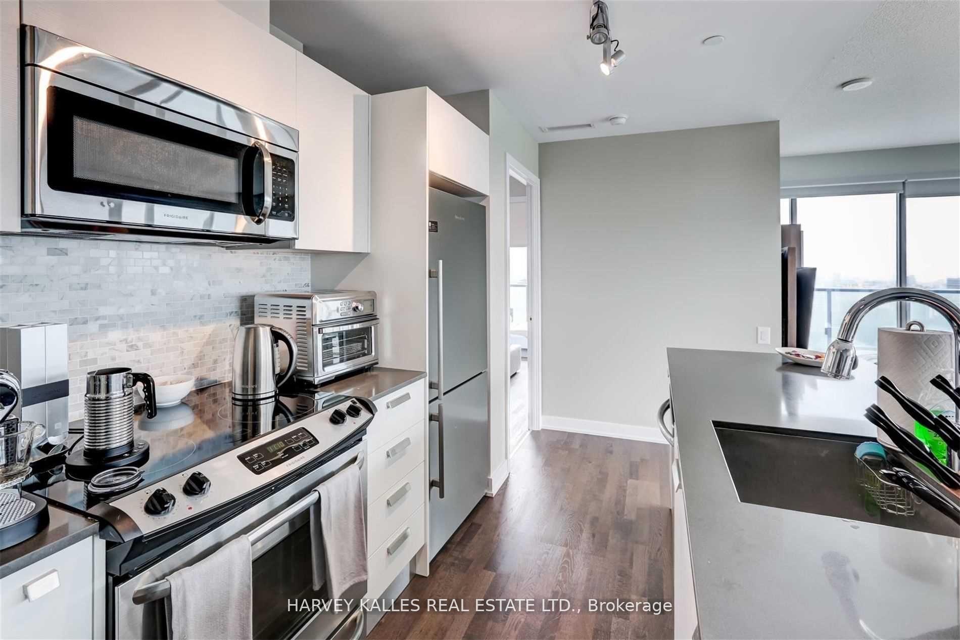 1815 Yonge Street 2502, Toronto Unit: 2502