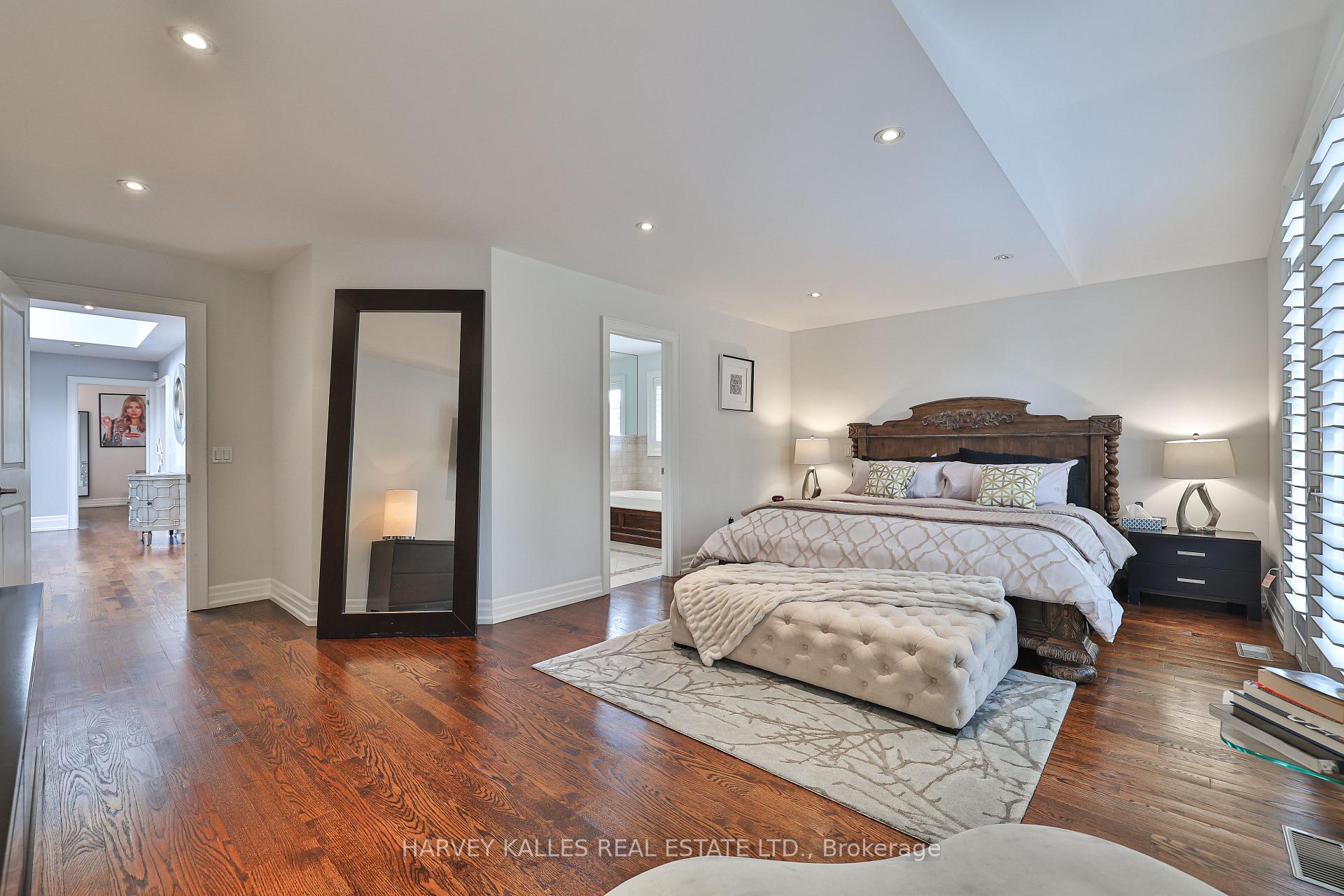 44 Churchill Avenue, Toronto