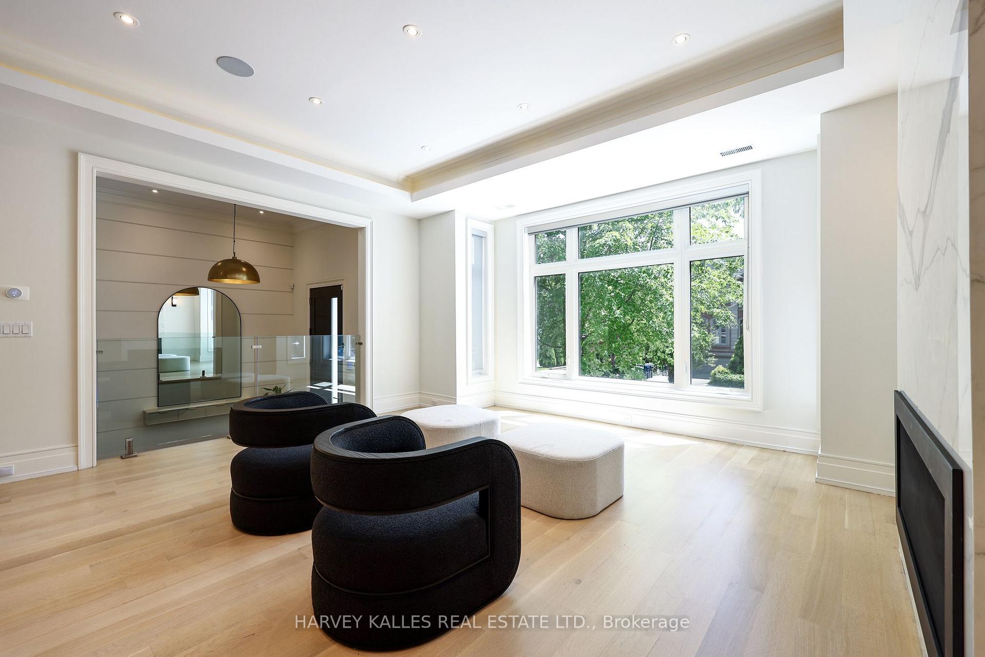 42 Carmichael Avenue, Toronto